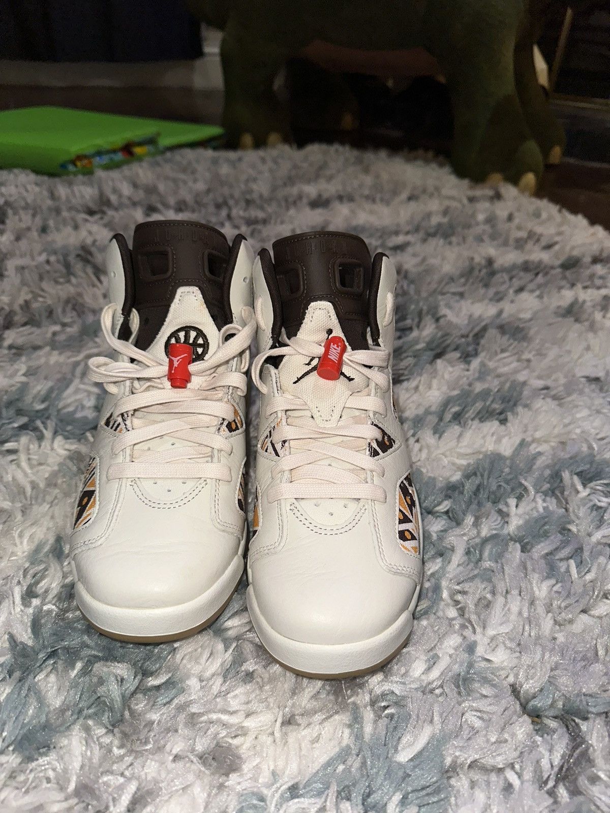 Jordan Brand Size 6.5Y Grade School - Jordan 6 Retro Quai 54 - Sail Gum Size US 6.5 / EU 39-40 - 5 Thumbnail