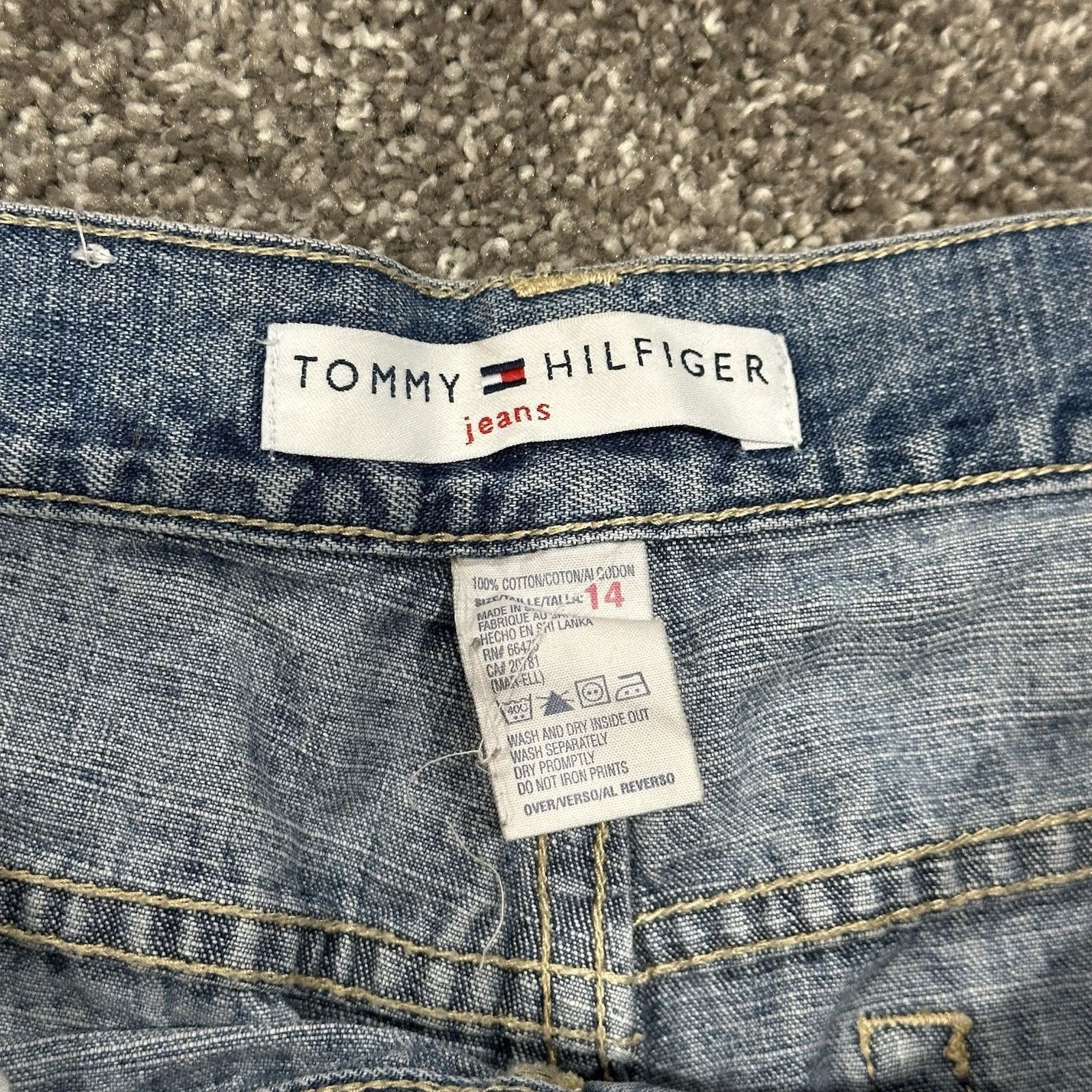 Tommy Hilfiger Vtg Tommy Hilfiger Womens Jean Size 14 USA Flag Graphic Blue Size 36" / US 14 / IT 50 - 6 Thumbnail