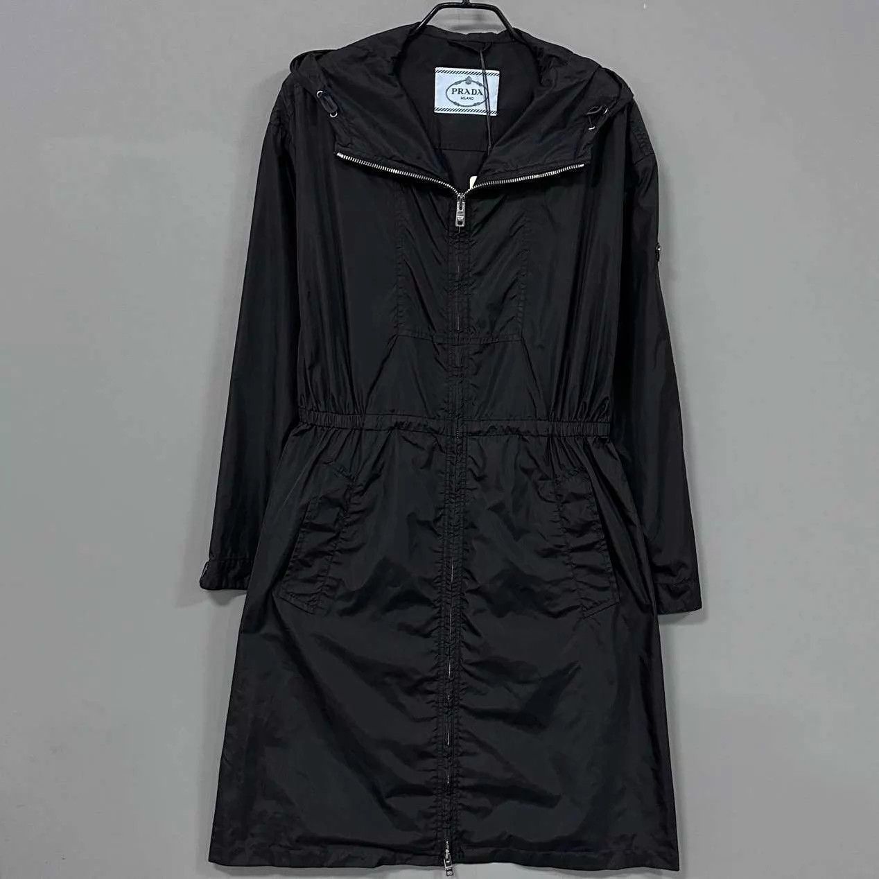 Prada PRADA Triangle Logo Nylon Waist Zip-Up Jacket 40 Size S / US 4 / IT 40 - 1 Thumbnail