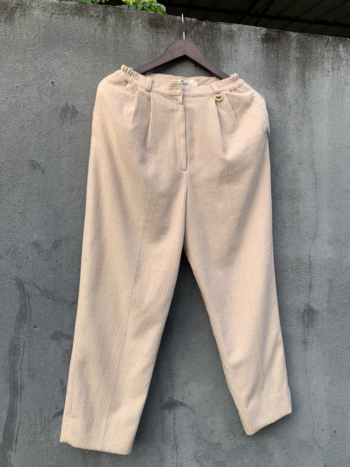 Balenciaga Balenciaga Golf Japan Corduroy Baggy Pants (Woman) Size US 28 / EU 44 - 4 Thumbnail