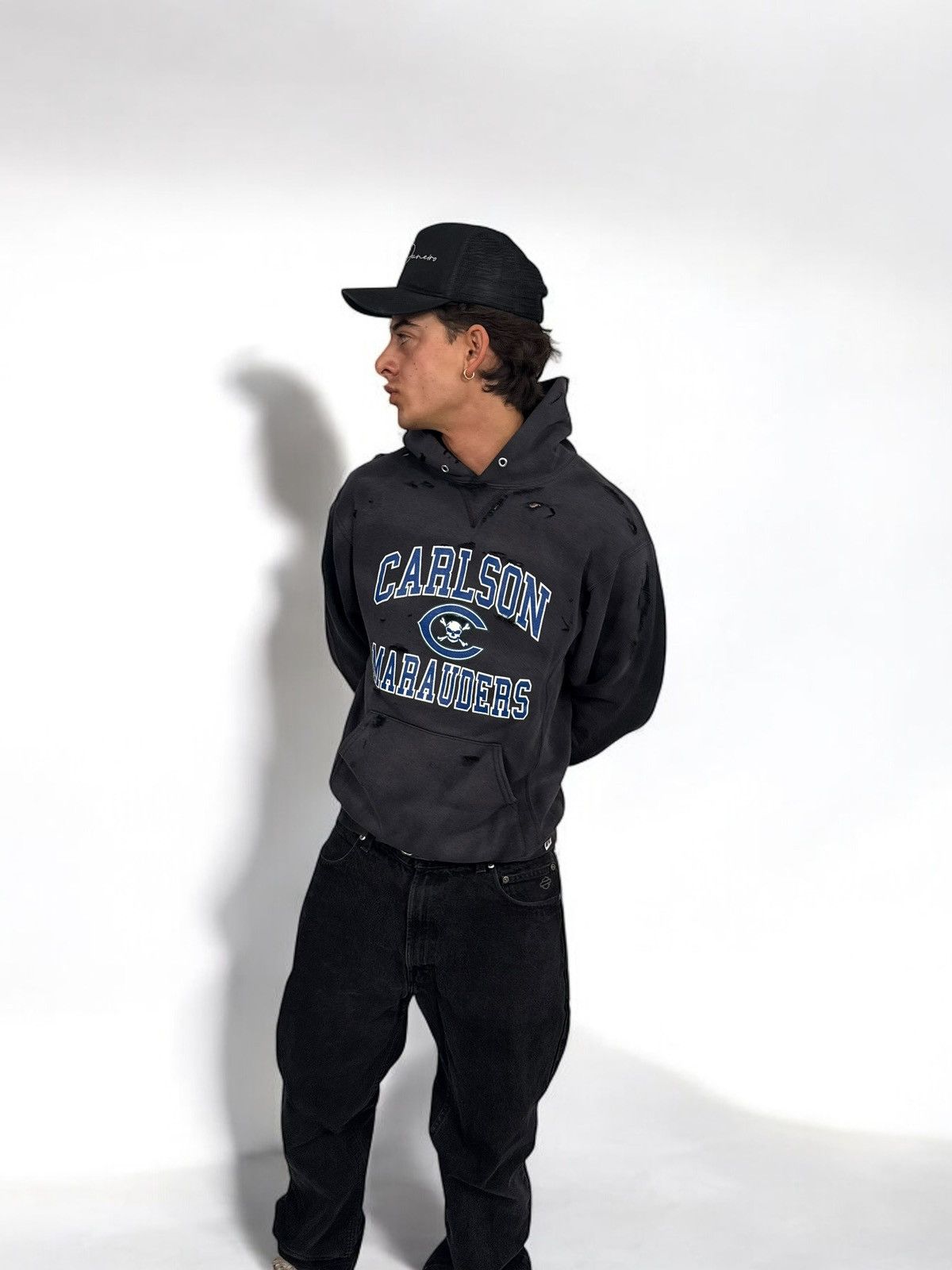 Russell Athletic × Vintage Vintage Sun Faded Thrashed Russell’s Athletics Hoodie Size US M / EU 48-50 / 2 - 10 Thumbnail