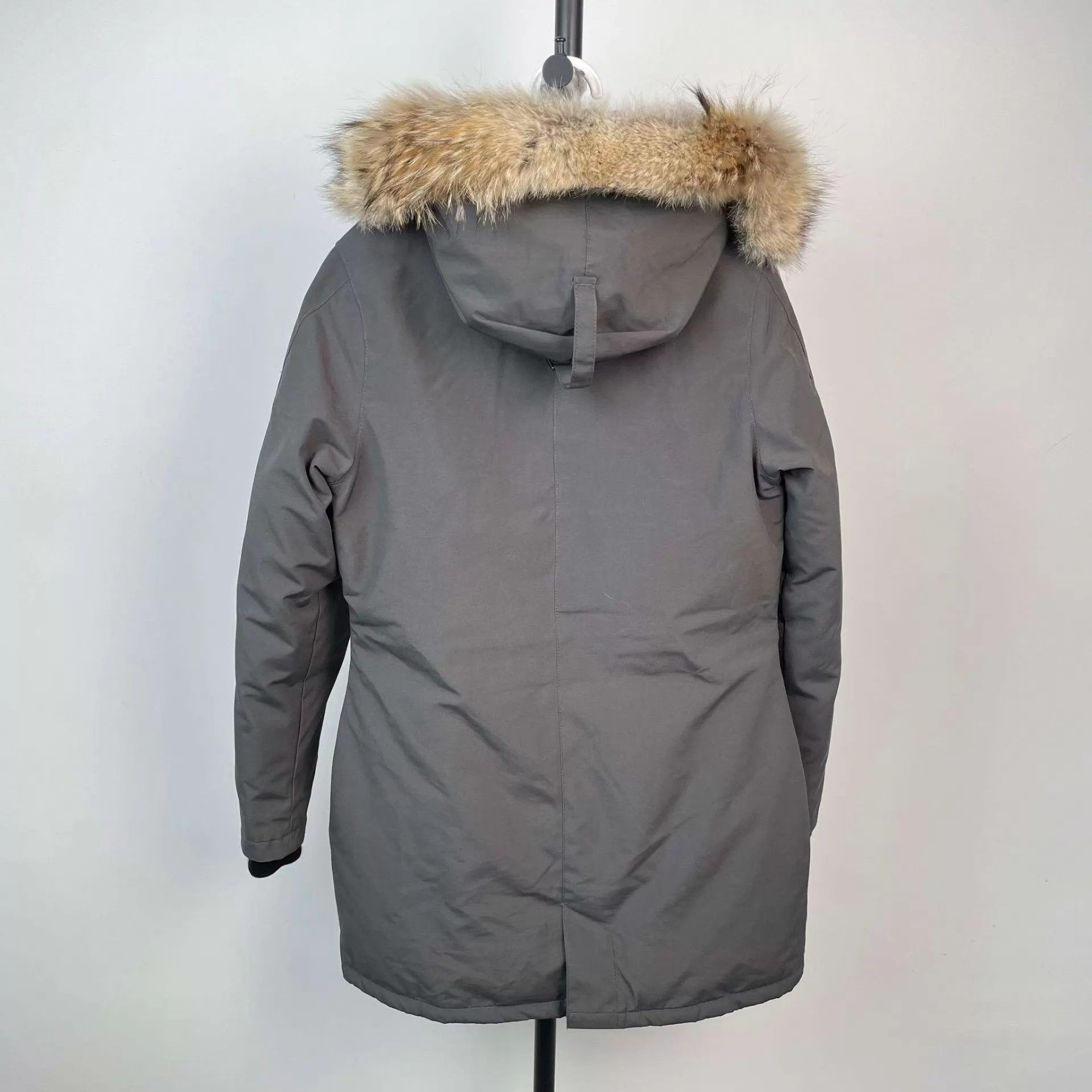 Canada Goose Canada Goose 95 new down jacket M gray Size M / US 6-8 / IT 42-44 - 2 Thumbnail