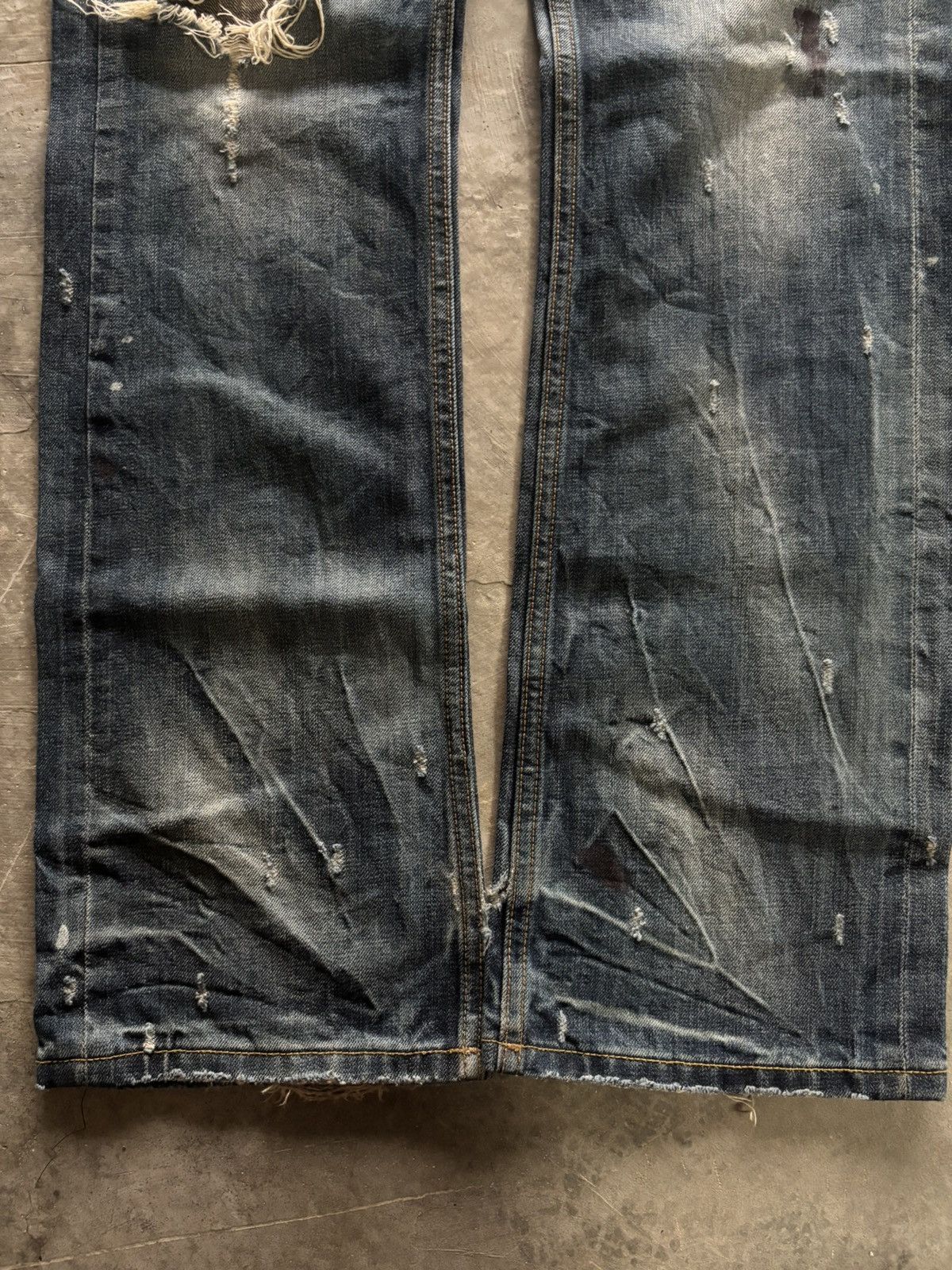 If Six Was Nine CULT OF INDIVIDUALITY japanese selvedge distressed semiflare Size US 32 / EU 48 - 13 Thumbnail