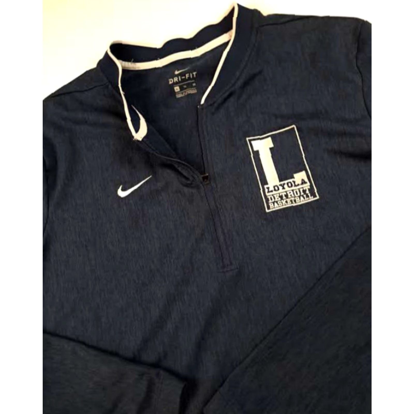 Nike Loyola Detroit Nike Dri-Fit 1/4 Zip Windbreaker Jacket XL Gray Mens Basketball Size US XL / EU 56 / 4 - 4 Thumbnail