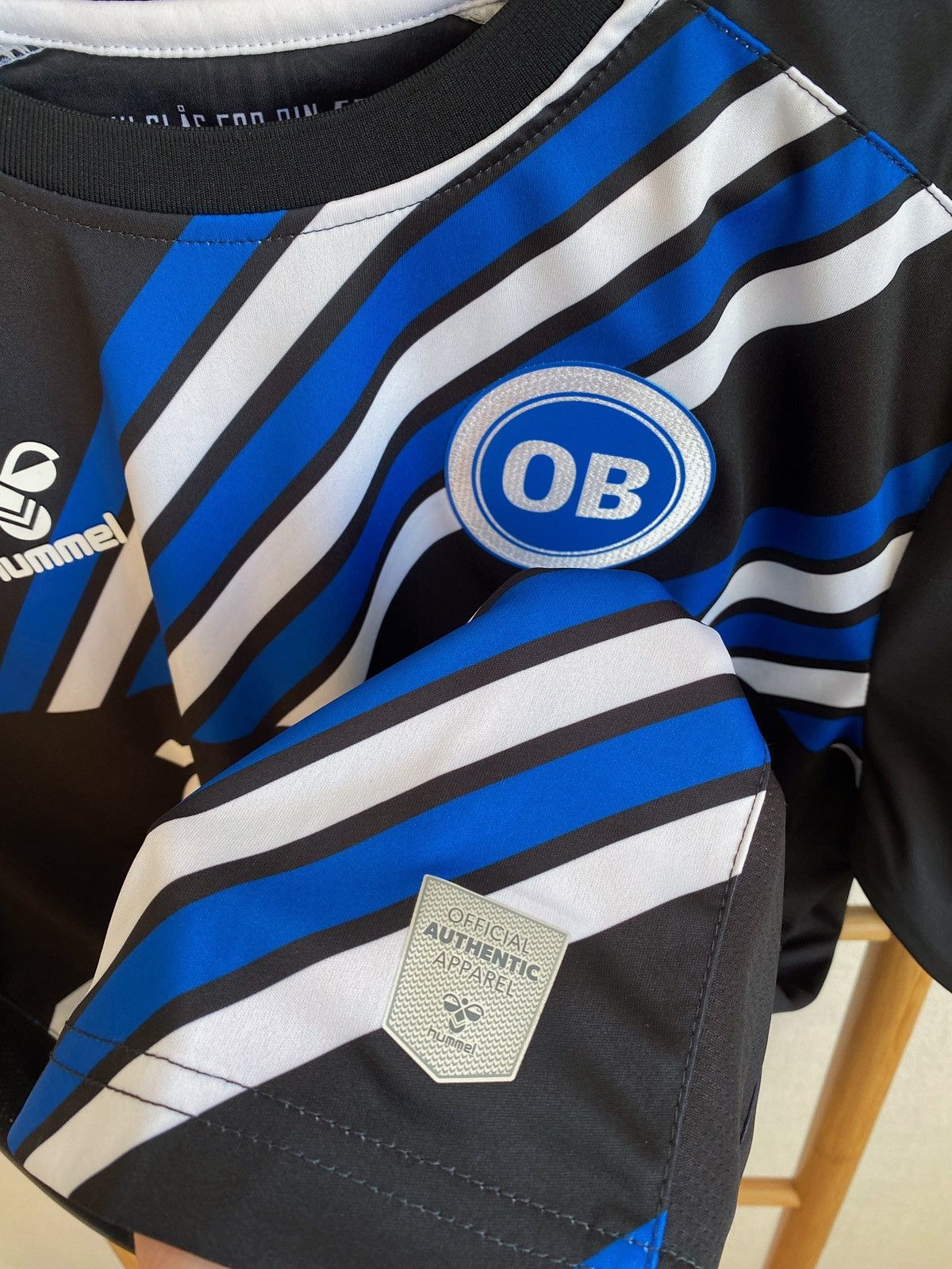 Hummel Hummel Odense Boldklub Jersey Size US S / EU 44-46 / 1 - 10 Thumbnail
