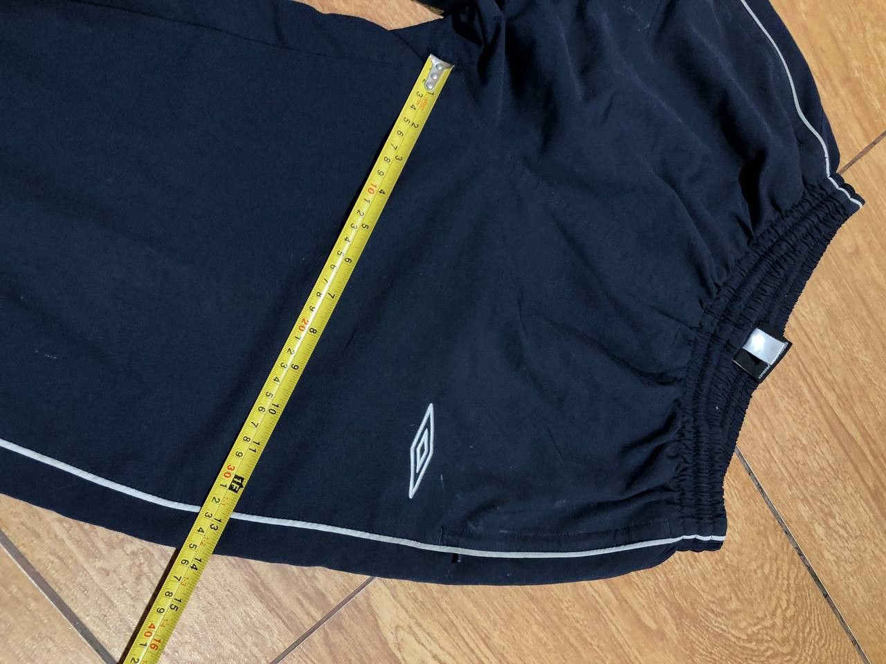 Umbro Vintage navy Umbro NYLON track pants Size US 34 / EU 50 - 13 Thumbnail