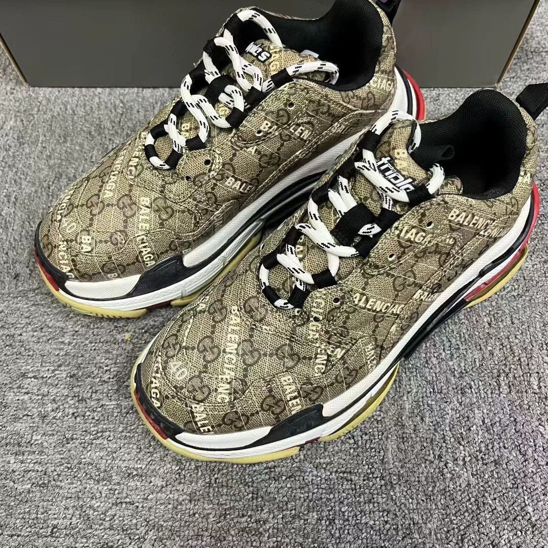 Balenciaga balenciaga brown triple s sneakers size 40 Size US 7.5 / EU 40-41 - 1 Thumbnail