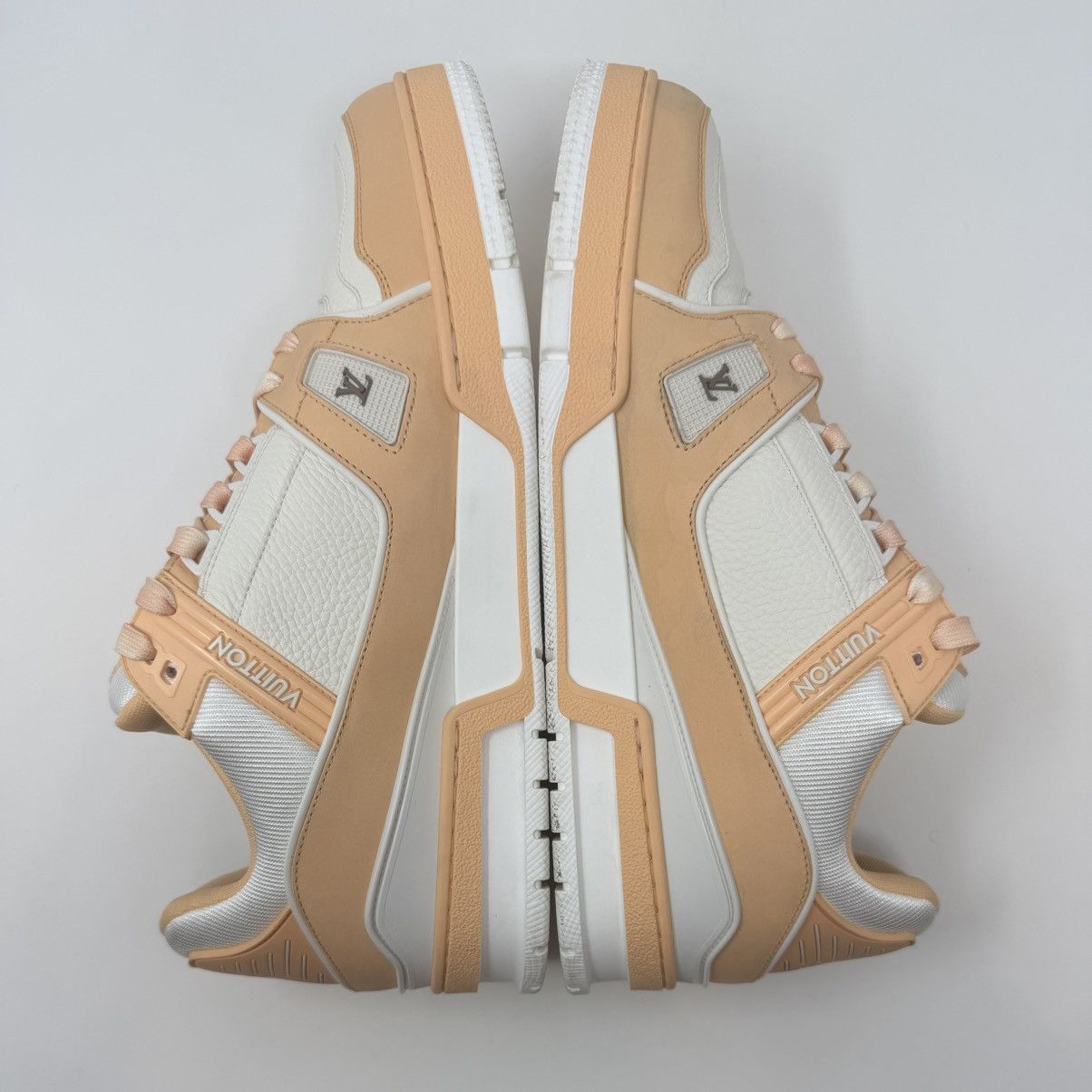 Louis Vuitton Louis Vuitton Trainer Sneaker Pink/White Size US 10.5 / EU 43-44 - 4 Thumbnail