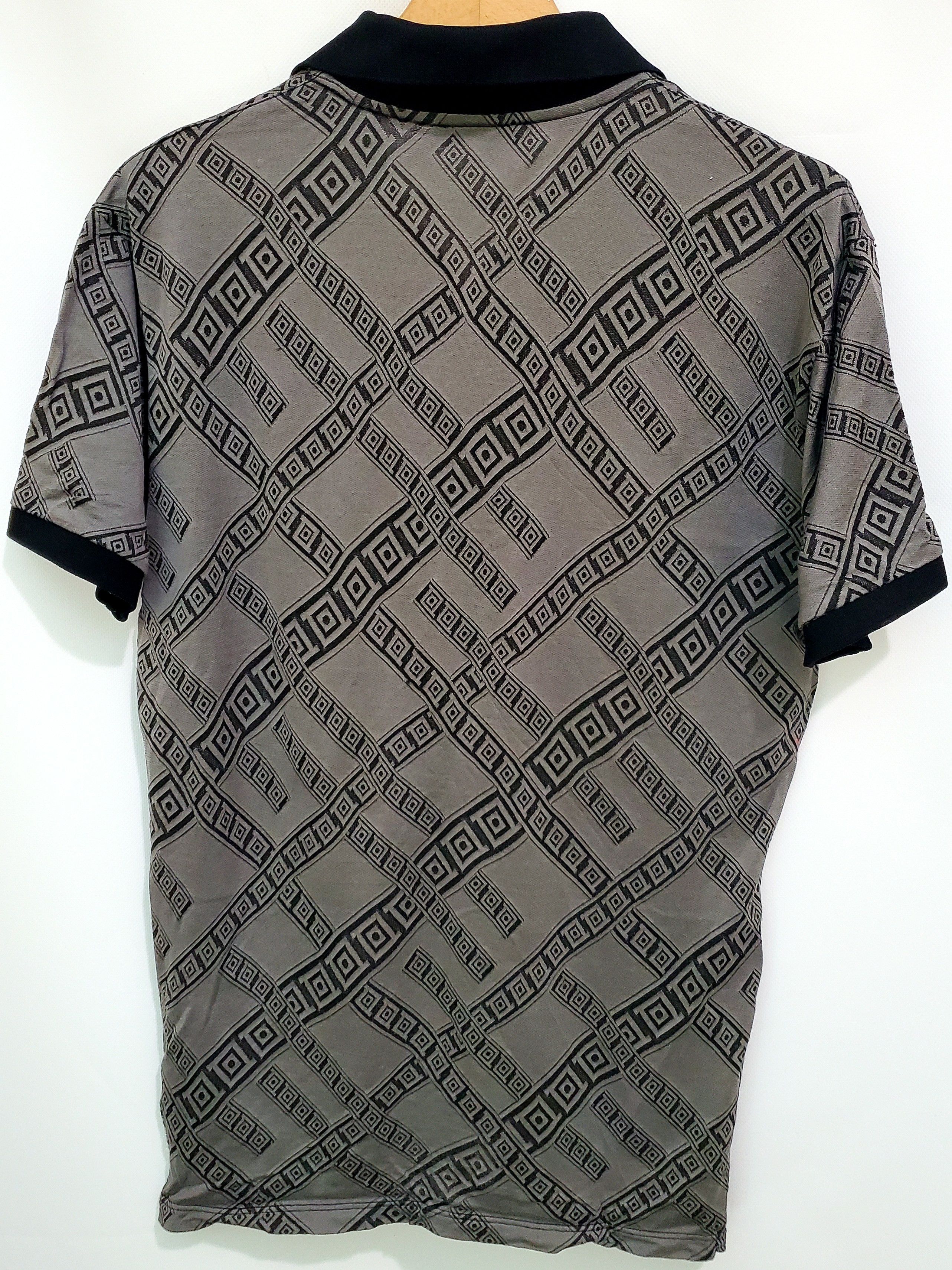 Versace Polo Versace collection metal logo shirt perfect conditio M Size US M / EU 48-50 / 2 - 2 Thumbnail