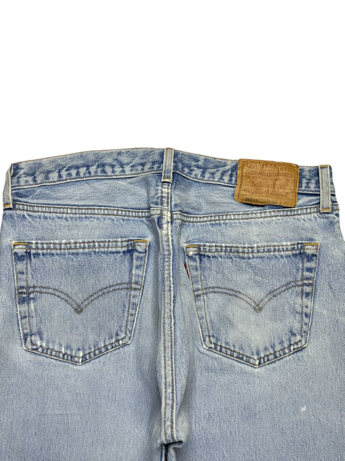 Levi's Vintage 90s Levis 501xx Blue Wash Patched Ripped Baggy Jeans Size US 33 - 8 Thumbnail