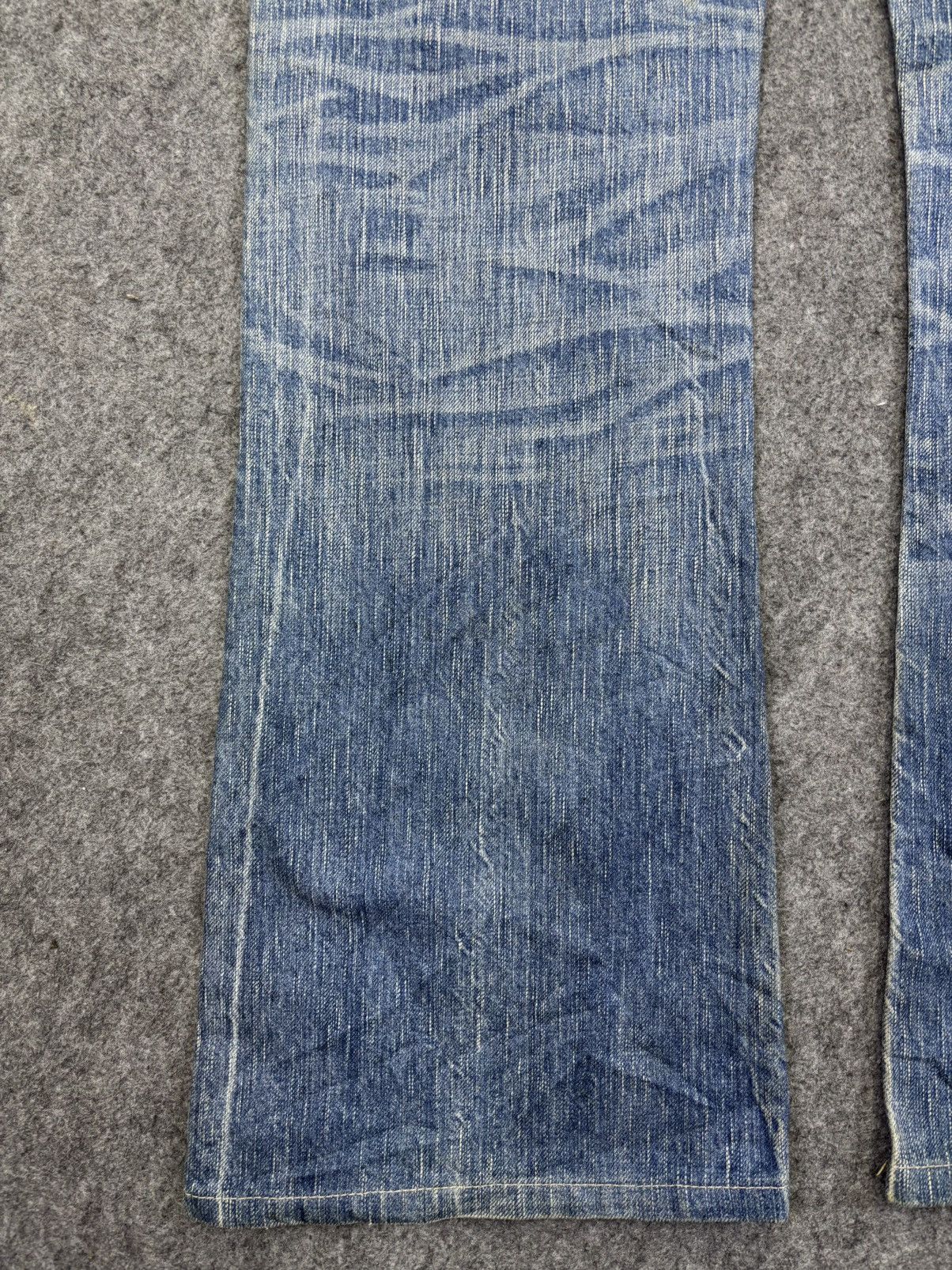 Edwin 💥Flare💥Edwin 503 Insane Fades Medium Wash Denim F910 Size US 33 - 9 Thumbnail