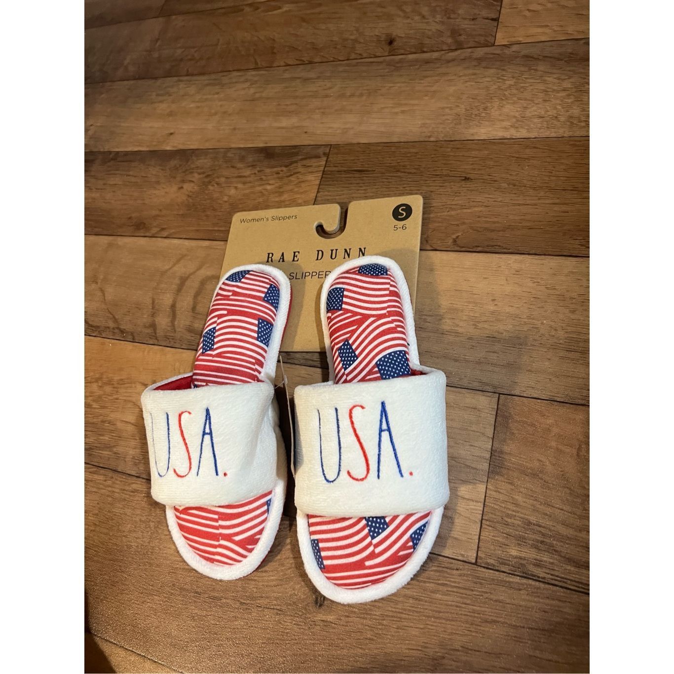 Other Rae Dunn USA Woman’s Slippers Size Small 5-6 NEW MSRP $38 Size US 5 / IT 35 - 2 Thumbnail