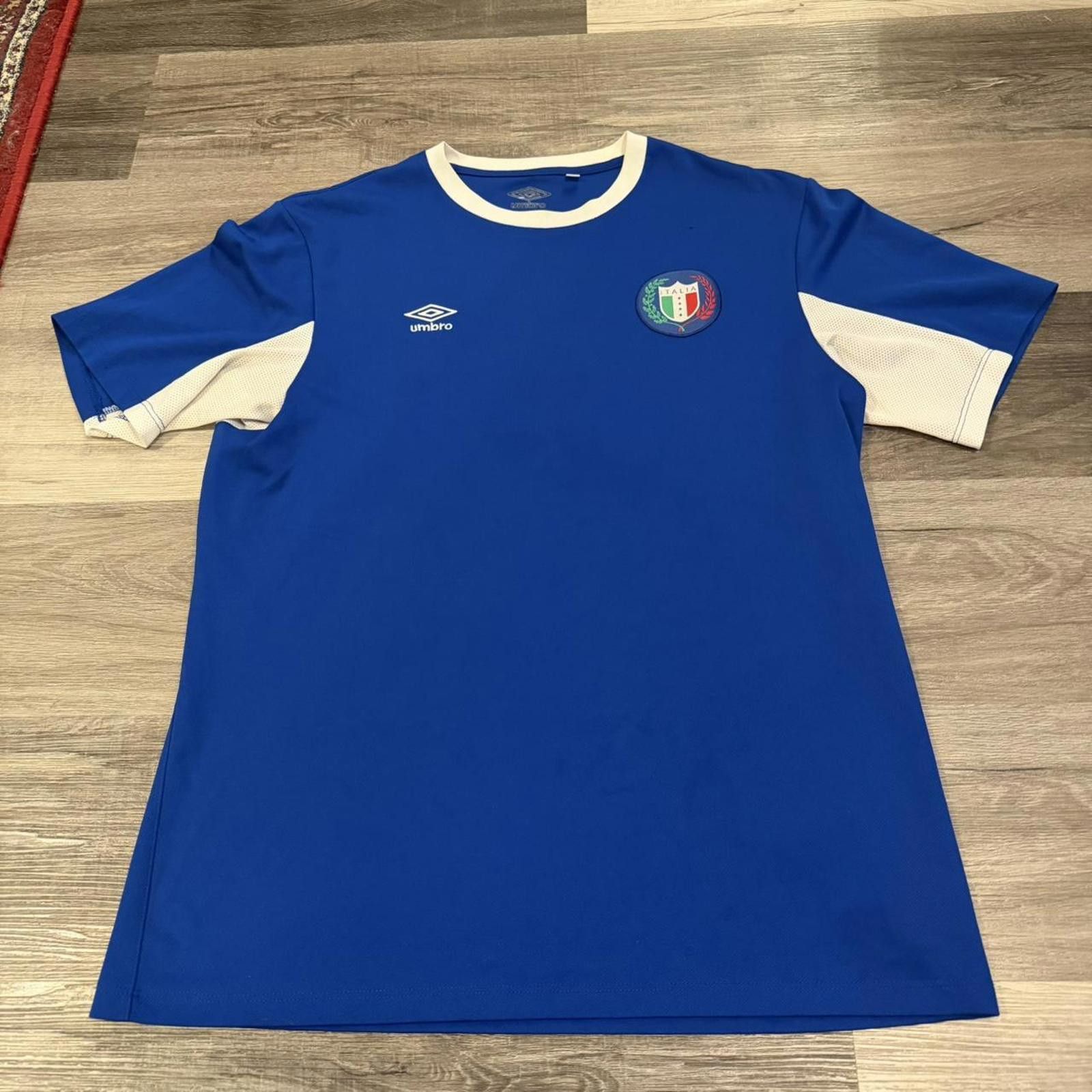 Umbro Umbro Italy national soccer team jersey L Size US L / EU 52-54 / 3 - 3 Thumbnail