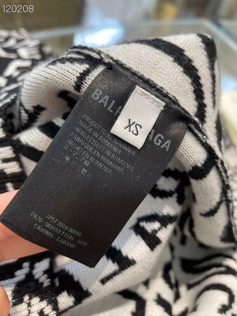 Balenciaga Balenciaga All-over slogan letter logo crew-neck knitted s Size US XS / EU 42 / 0 - 4 Thumbnail