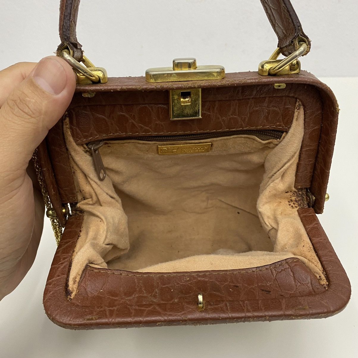 Burberry ‼️LASTDROP‼️ AUTHENTIC BURBERRY HANDBAG WITH CHAIN Size ONE SIZE - 11 Thumbnail