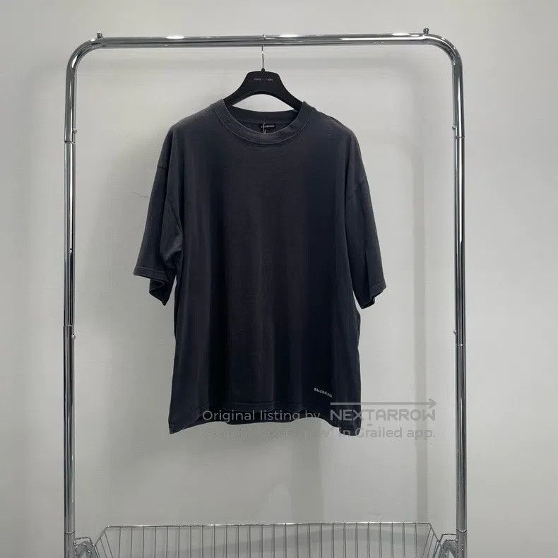Balenciaga Balenciaga Distressed Washed Hem Embroidered Small Logo Sh Size US XXL / EU 58 / 5 - 1 Thumbnail