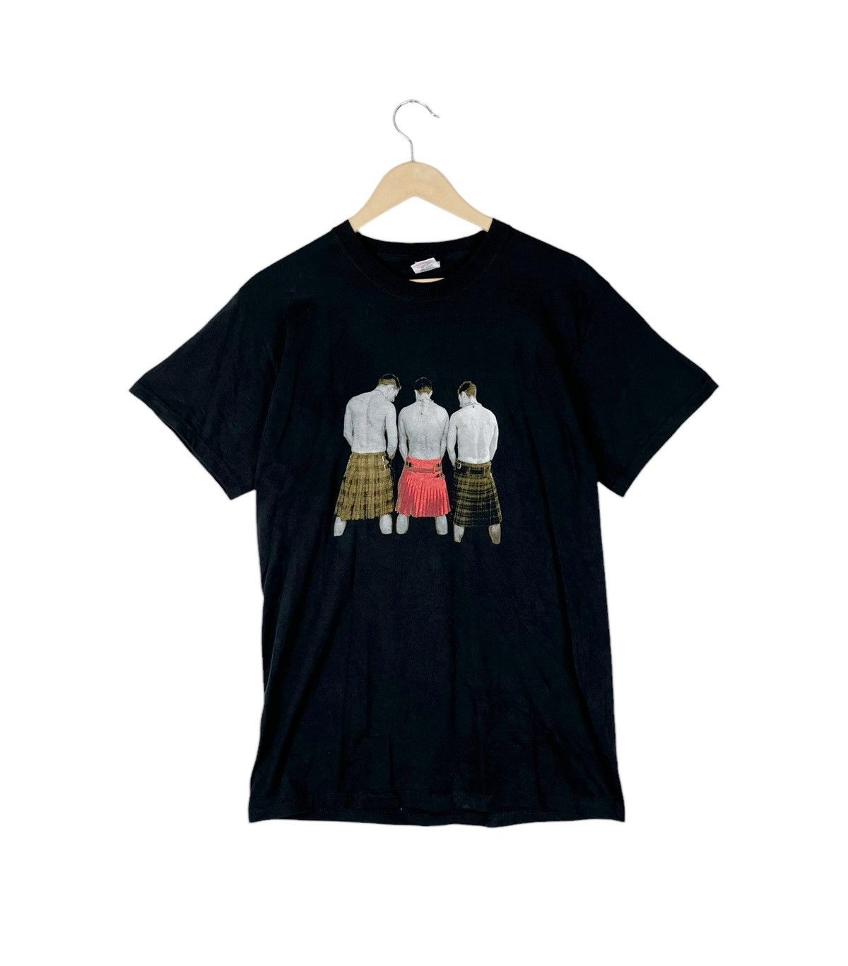Japanese Brand × Vintage Vintage Y2K Scottish Art Photo Line Up T shirt Size US M / EU 48-50 / 2 - 1 Thumbnail