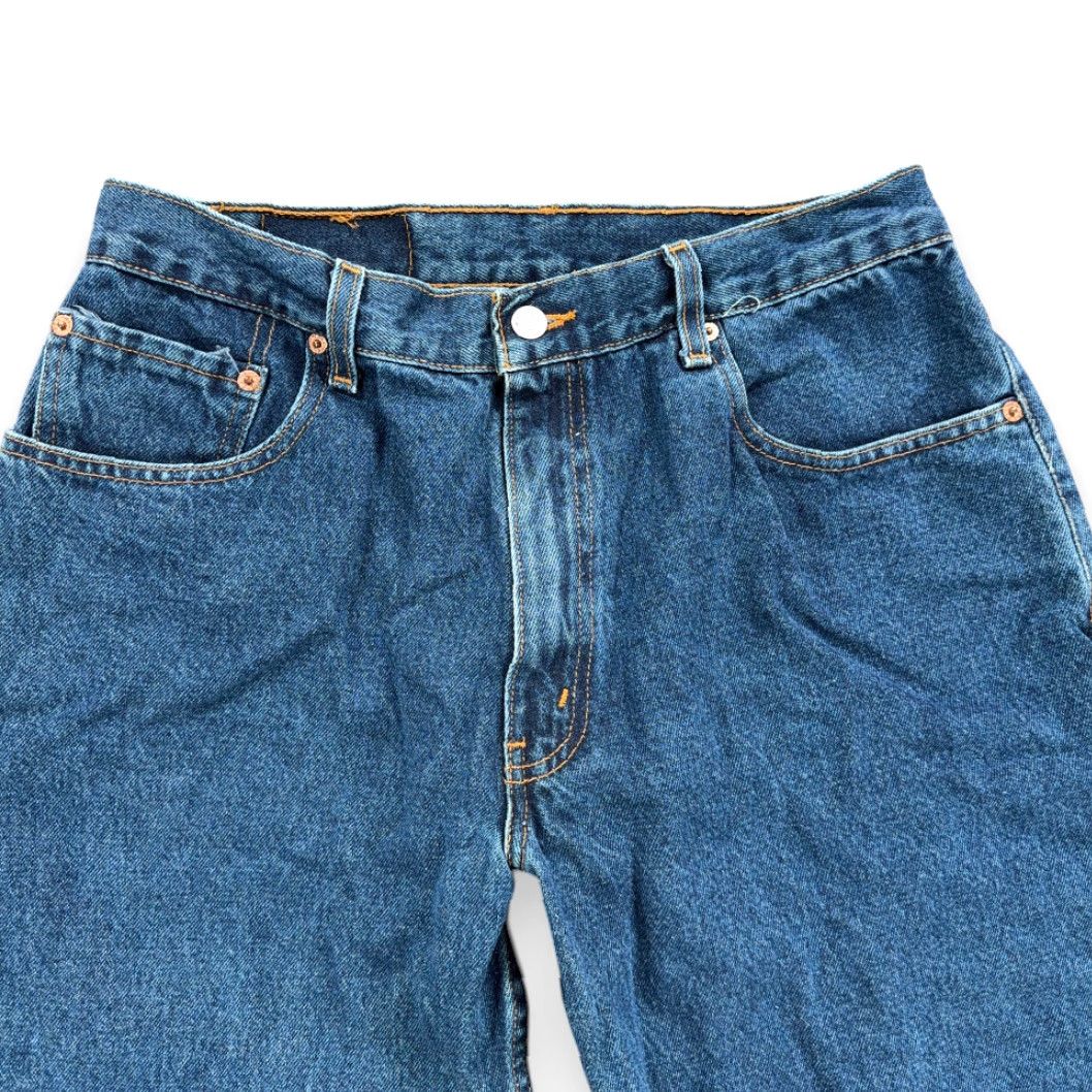 Levi's VINTAGE Levi's Jeans Mens 32x30 Blue 560 Loose Fit Baggy Skater 90s Tag 34x36 Size US 32 / EU 48 - 3 Thumbnail