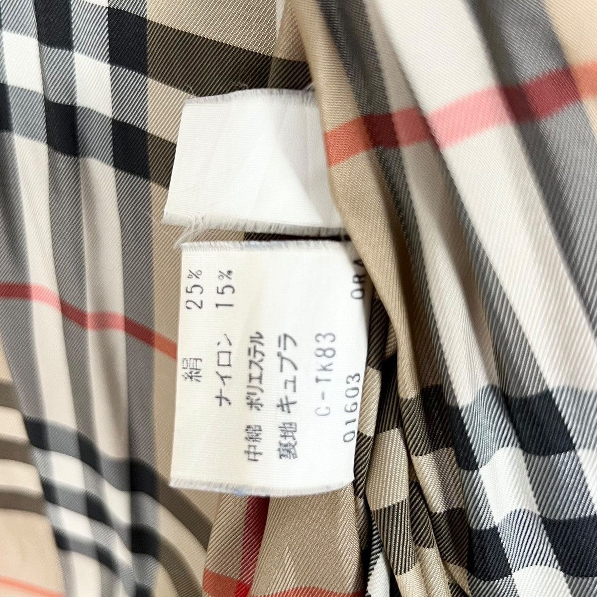 Burberry Vintage 90s Burberrys Quilted Women Coat Size M / US 6-8 / IT 42-44 - 10 Thumbnail