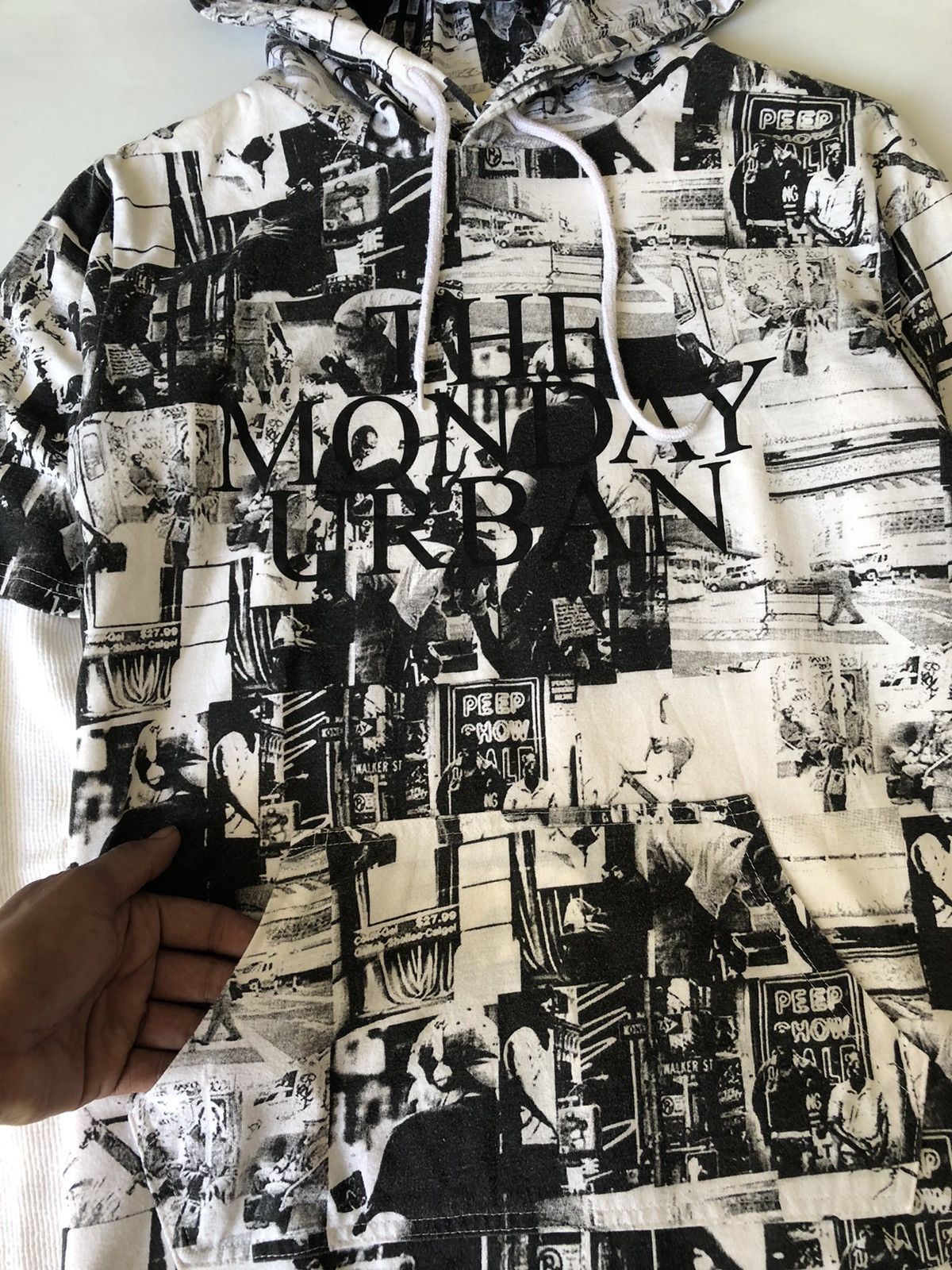 Hysteric Glamour × Japanese Brand × Le Grande Bleu (L.G.B.) Front Art Skateboarding Japan Poem Confirm Hoodie Style Size US M / EU 48-50 / 2 - 5 Thumbnail