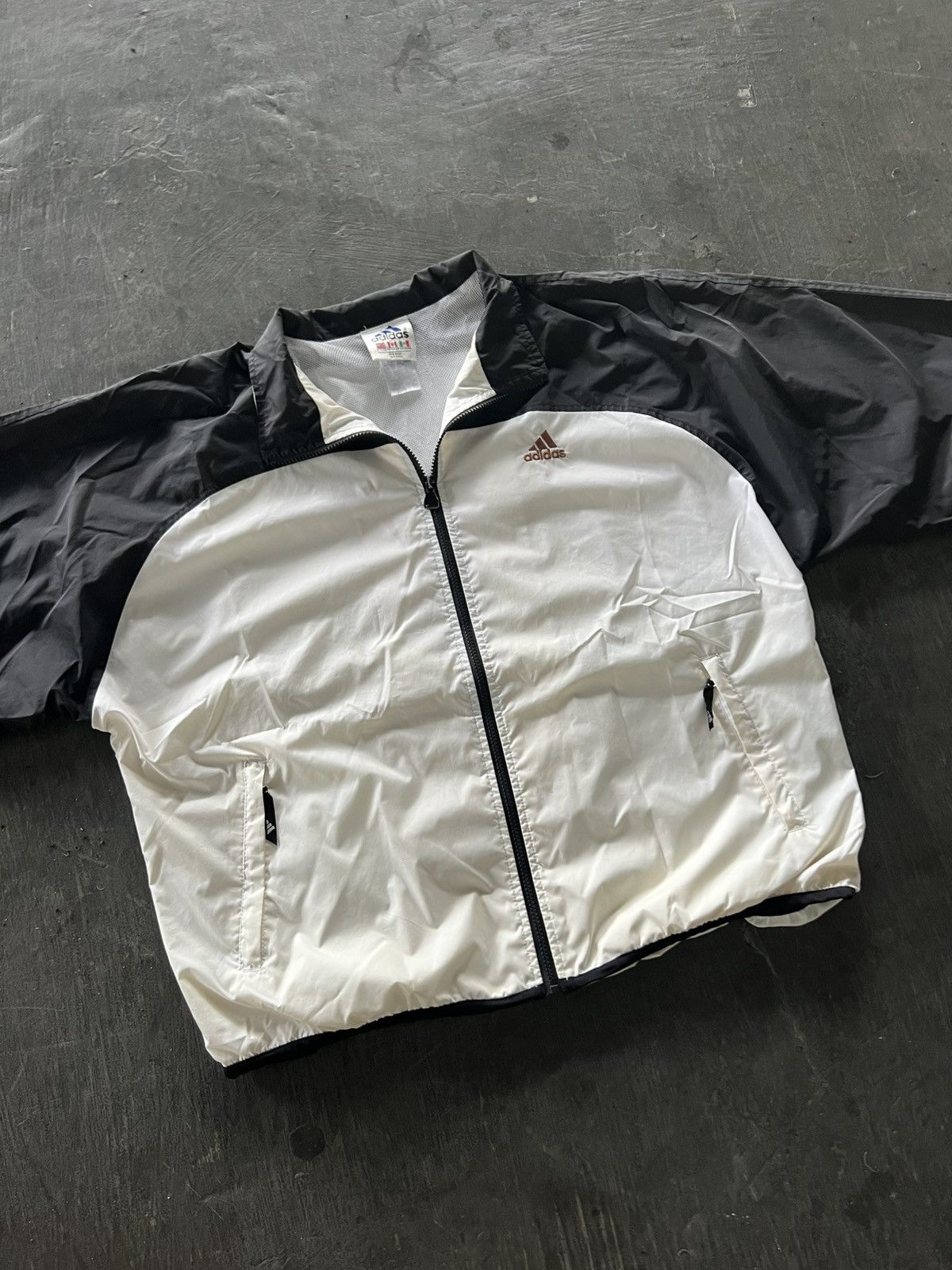 Adidas Vintage 90s Adidas Big Logo Windbreaker Size US L / EU 52-54 / 3 - 4 Thumbnail
