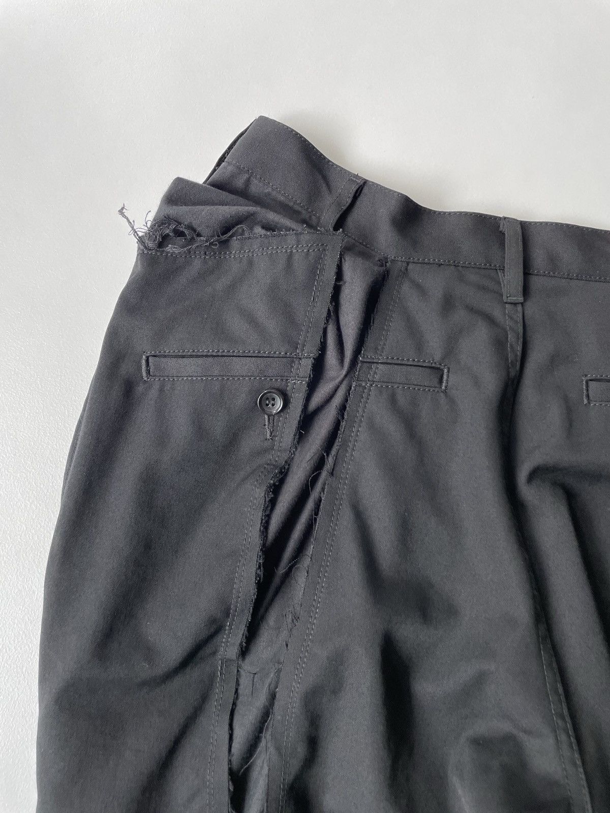 Comme des Garcons A/W 06 ‘Reworked’ Black Wool Trousers Size 26" / US 2 / IT 38 - 13 Thumbnail