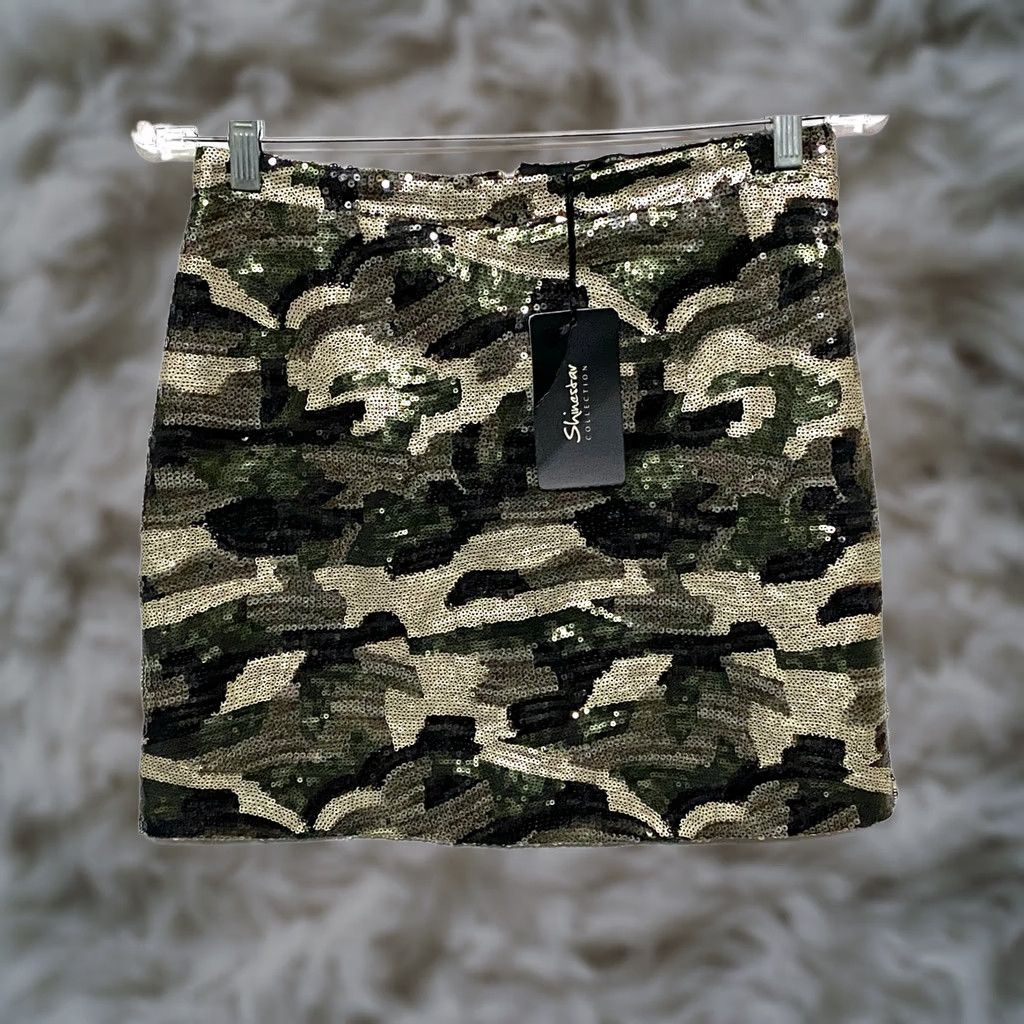 Vintage Shinestar Sequin Camo Green Mini Skirt Sz M Bling Sparkle Y2K Fairy Grunge NWT Skirt Women M Green Sequin Camo NWT Mens? Size 32" / US 10 / IT 46 - 1 Thumbnail