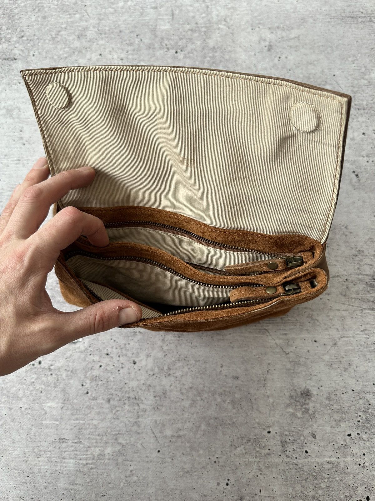 Japanese Brand × Vintage Brown leather shoulder bag backpack with a boho vibe Size ONE SIZE - 10 Thumbnail