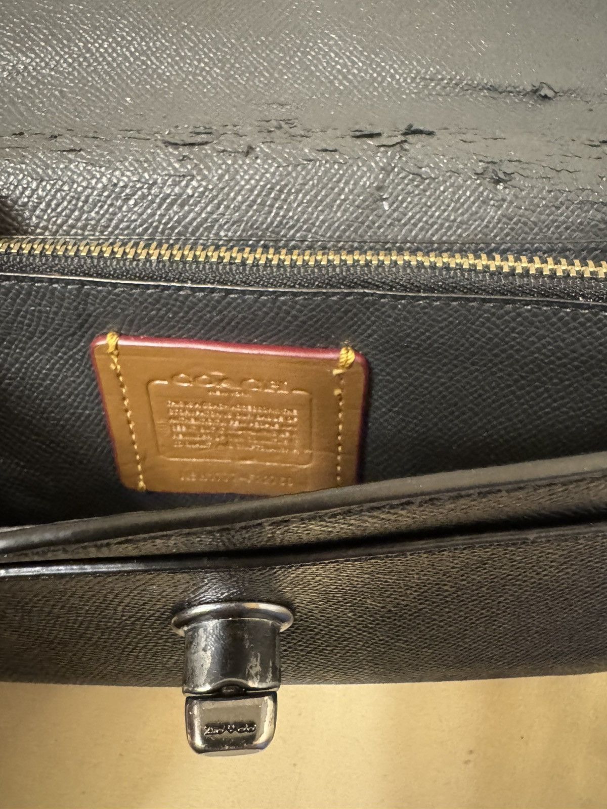 Coach Coach Bear Chain Crossbody Purse Size ONE SIZE - 6 Thumbnail