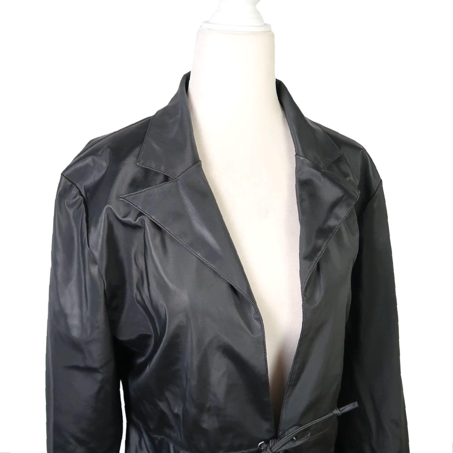 Vintage VINTAGE 90s Rave black faux leather tie front blazer jacket Women's M Size Regular Short Length 90s Theme Casual Party/Cocktail Size M / US 6-8 / IT 42-44 - 2 Thumbnail
