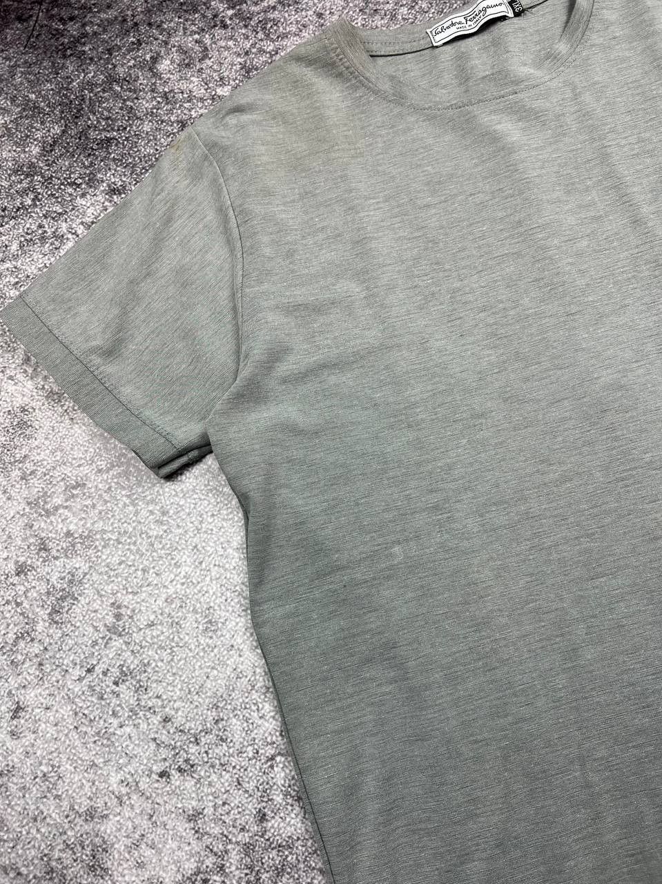 Salvatore Ferragamo Salvatore Ferragamo T-Shirt Vintage Y2K Size US M / EU 48-50 / 2 - 7 Thumbnail