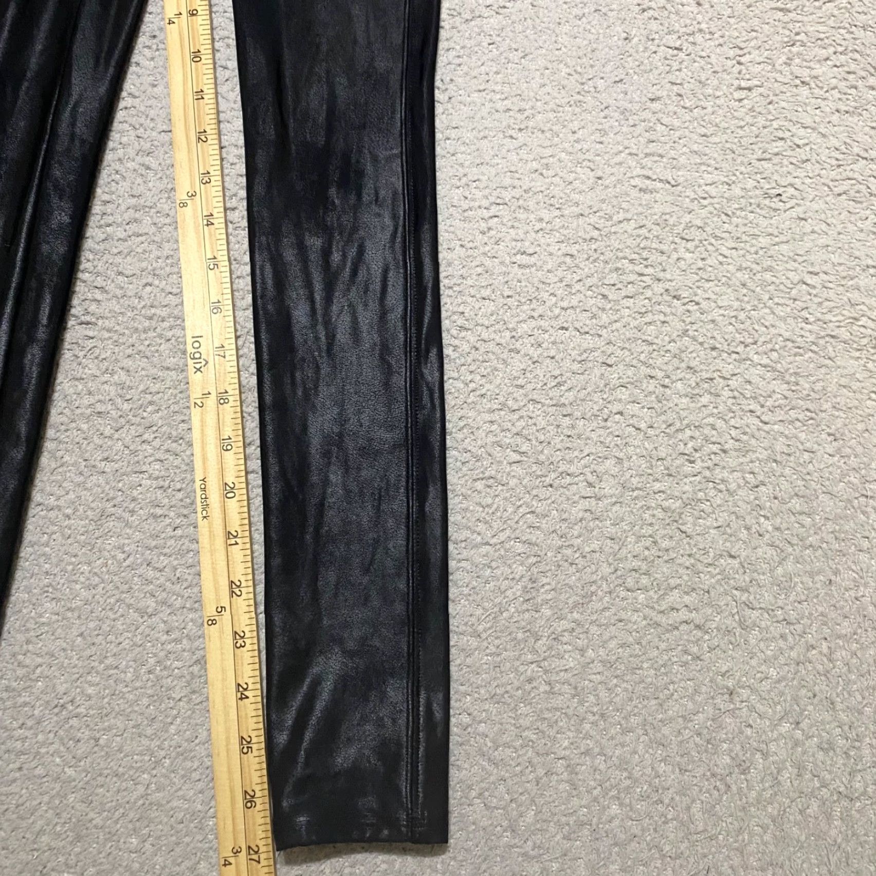 Spanx Spanx Pants Leggings Solid Black Faux Leather Mid Rise Ankle Womens XS Black Spanx Faux Leather Leggings >. Size 40" / US 18 - 6 Thumbnail