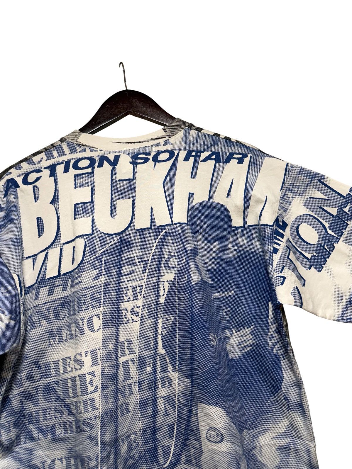 Vintage Vintage 90s David Beckham Man U AOP T Shirt Size L Size US L / EU 52-54 / 3 - 10 Thumbnail
