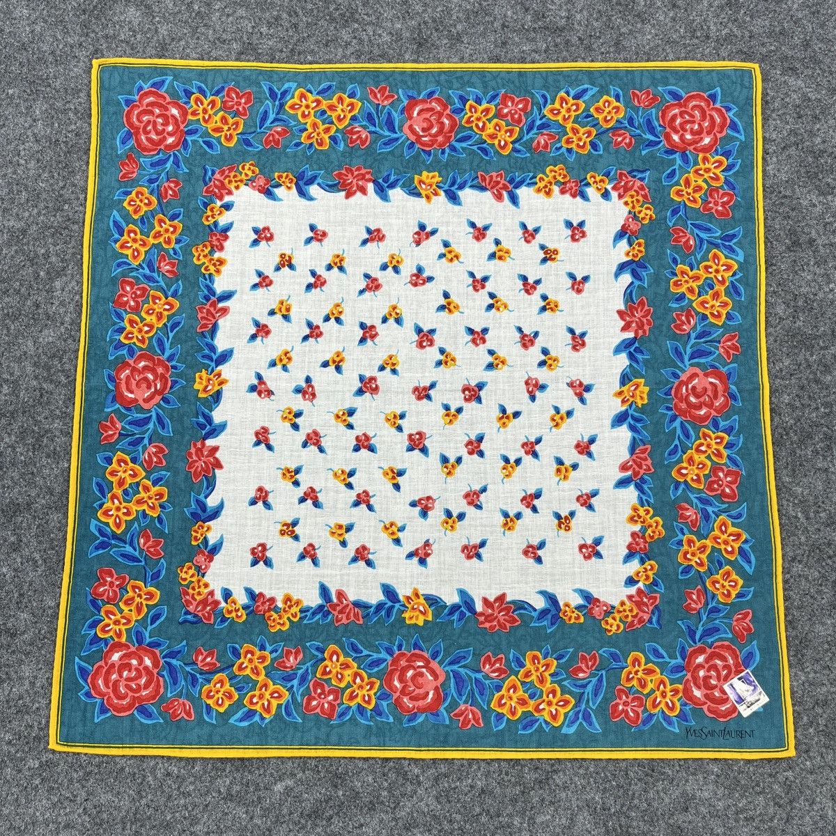 Vintage Yves Saint Laurent Handkerchief / Neckerchief B1218 Size ONE SIZE - 1 Thumbnail
