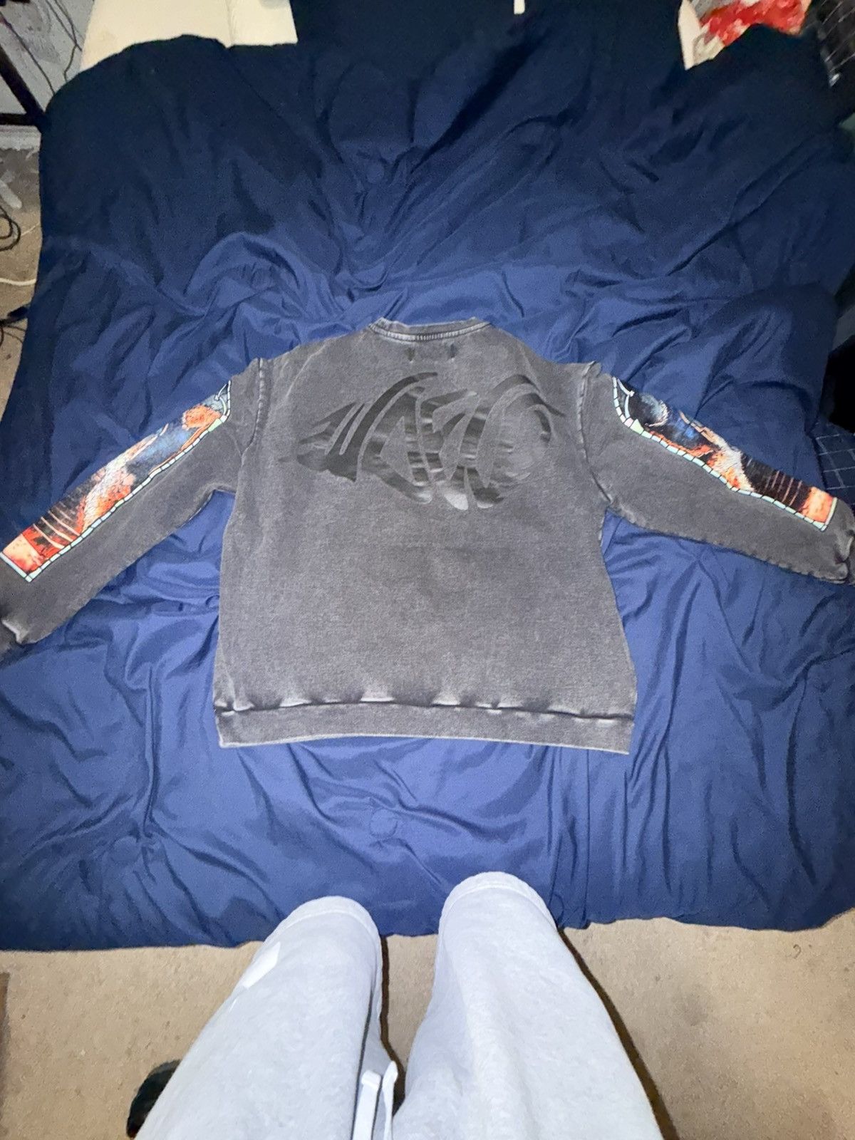 Who Decides War Who decides war Decent grey vintage sweater Size US XS / EU 42 / 0 - 2 Thumbnail