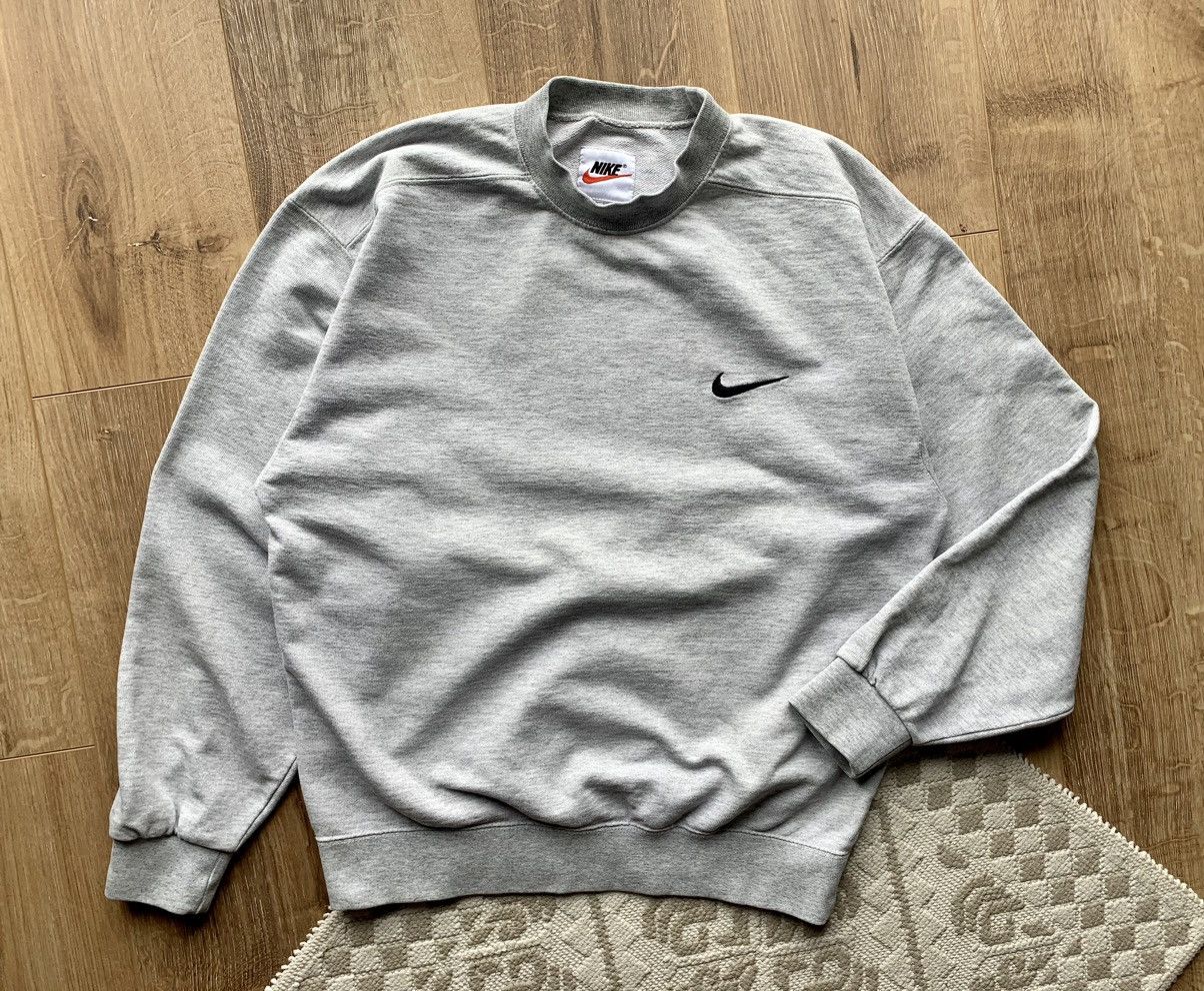 Nike Vintage Nike embroidered swoosh sweatshirt Size US S / EU 44-46 / 1 - 2 Thumbnail