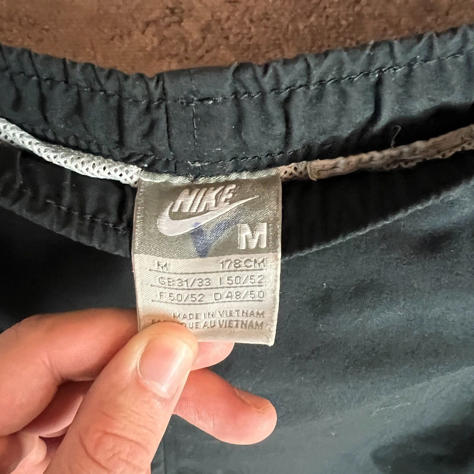 Nike Nike Vintage Shorts Men's Size M Black ` Size US 32 / EU 48 - 4 Thumbnail