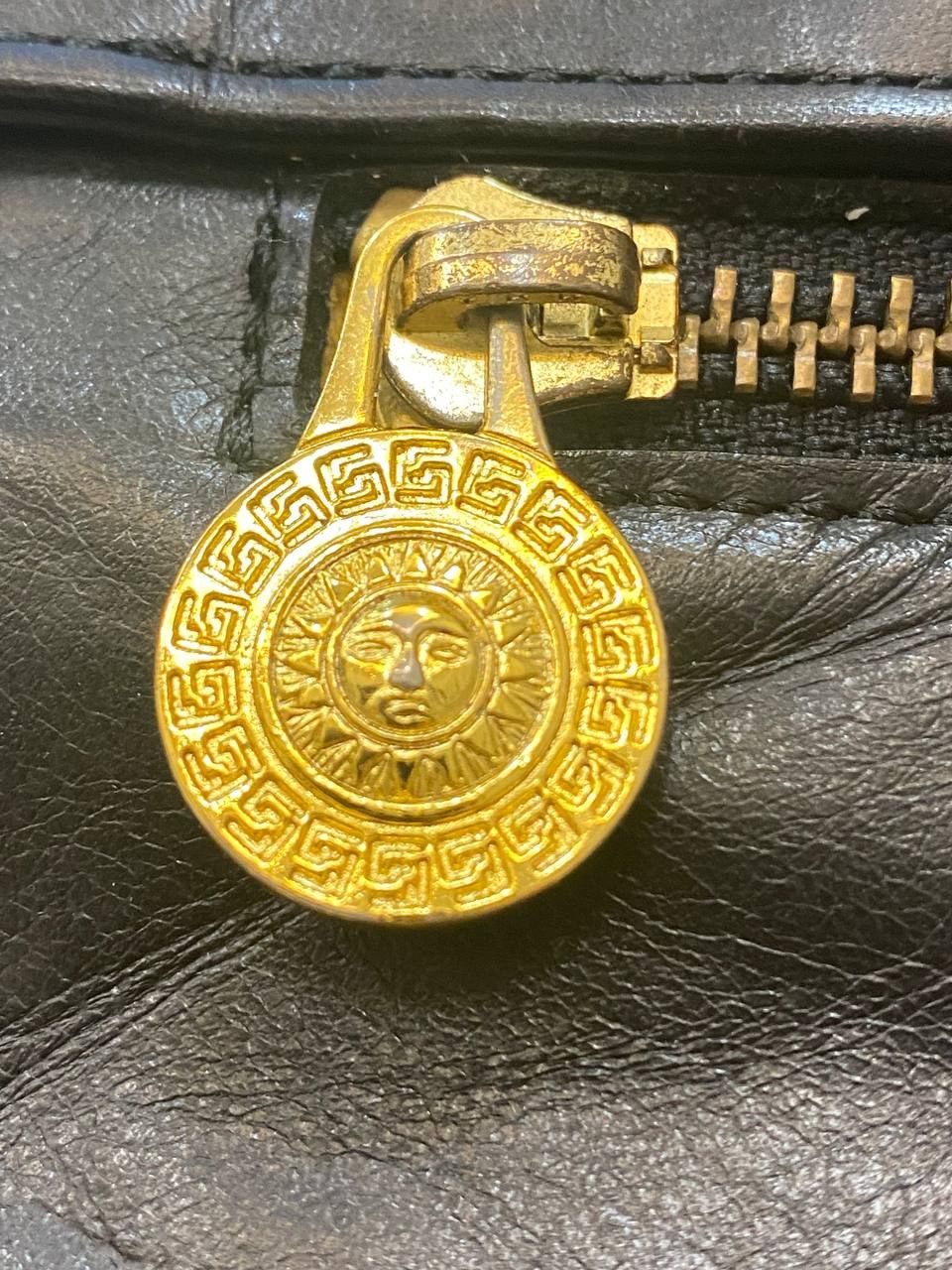 Versace GIANNI VERSACE Sunburst Chain Shoulder Bag Leather Black Size ONE SIZE - 12 Thumbnail