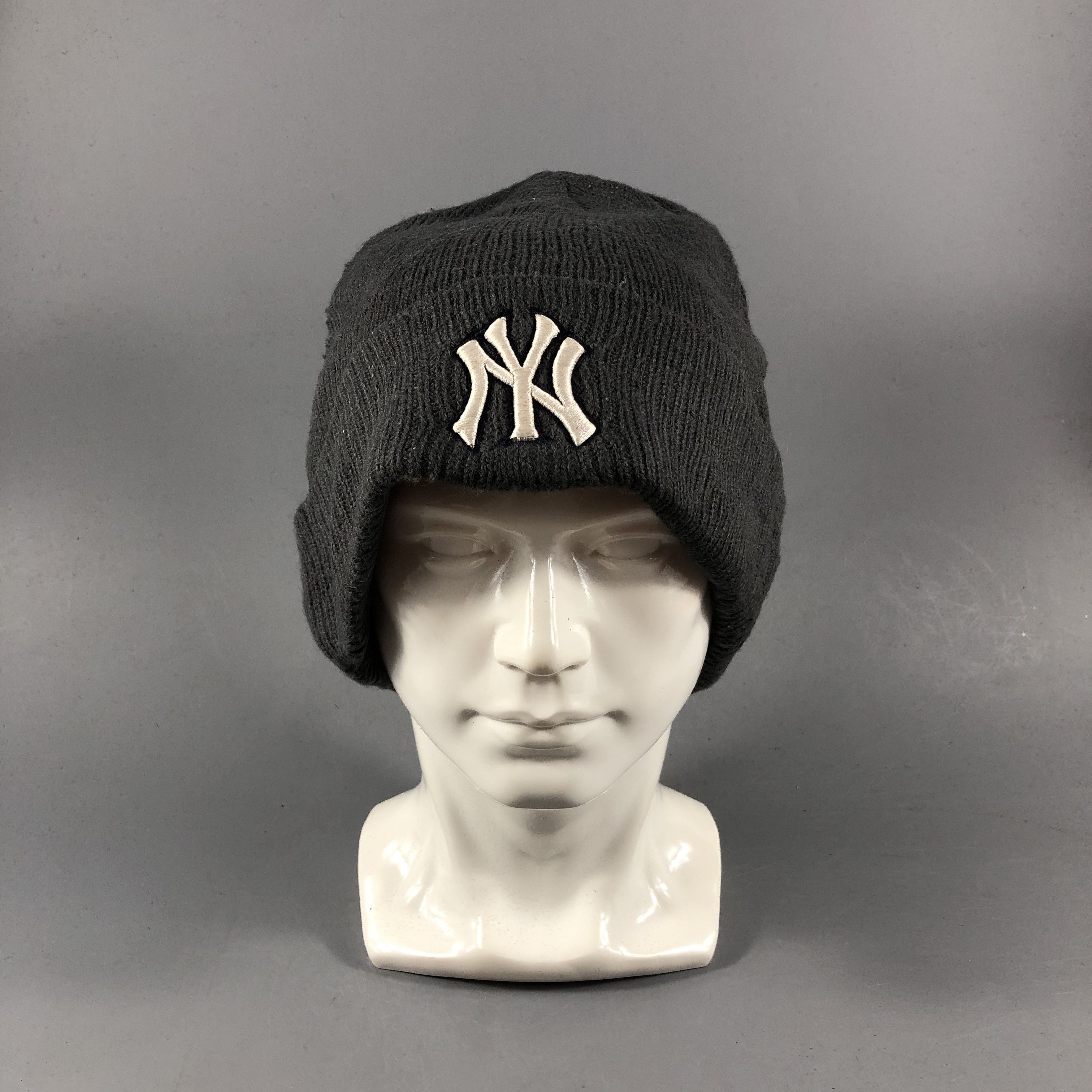 Vintage NY Fisherman Beanie Snowcap Snow Hat B867 Size ONE SIZE - 1 Thumbnail