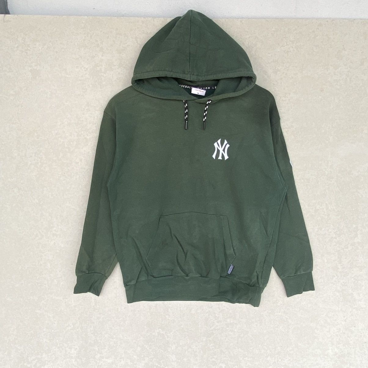 Other Vintage Yankees Big Logo Embroidered Hoodie Sweater Green Size US S / EU 44-46 / 1 - 1 Thumbnail
