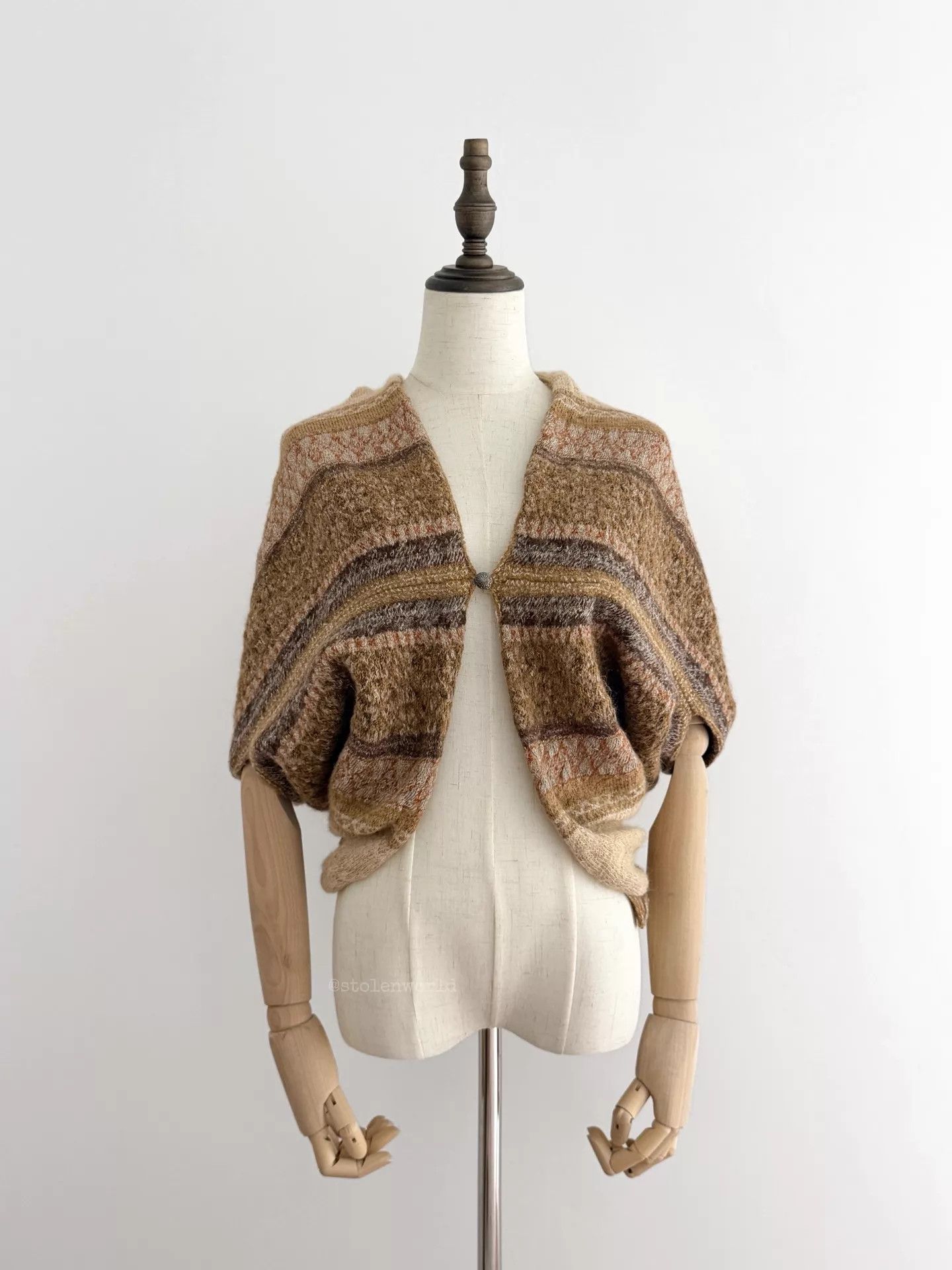 Kapital Kapital Alpaca Blend Ethnic Knit Cape (Size F) Size ONE SIZE - 1 Thumbnail