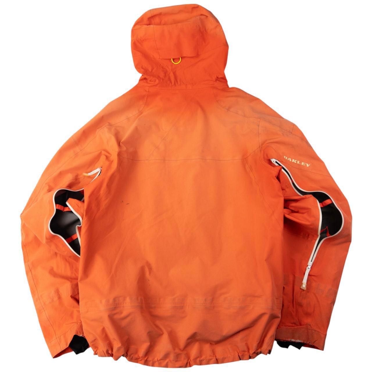 Oakley Vintage Oakley Goretex Pro Shell Snowboarding Jacket Size L Size US L / EU 52-54 / 3 - 2 Thumbnail