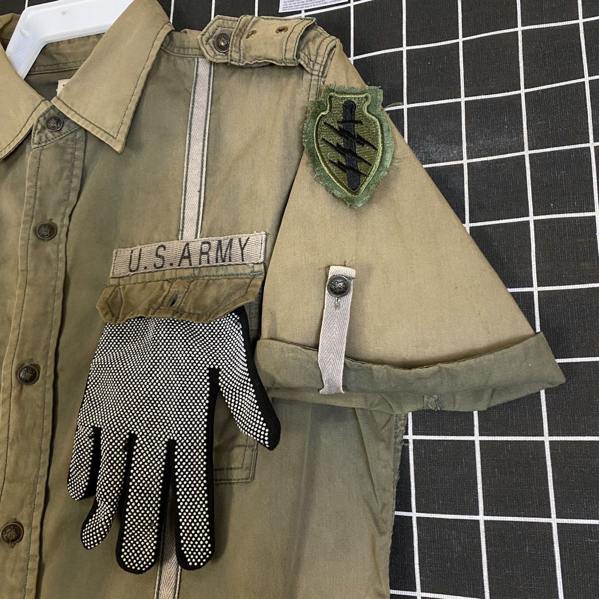 Buzz Rickson's 🇯🇵 C.A.B CLOTHING SUN FADED US ARMY BUTTON UP SHIRT Size US L / EU 52-54 / 3 - 5 Thumbnail