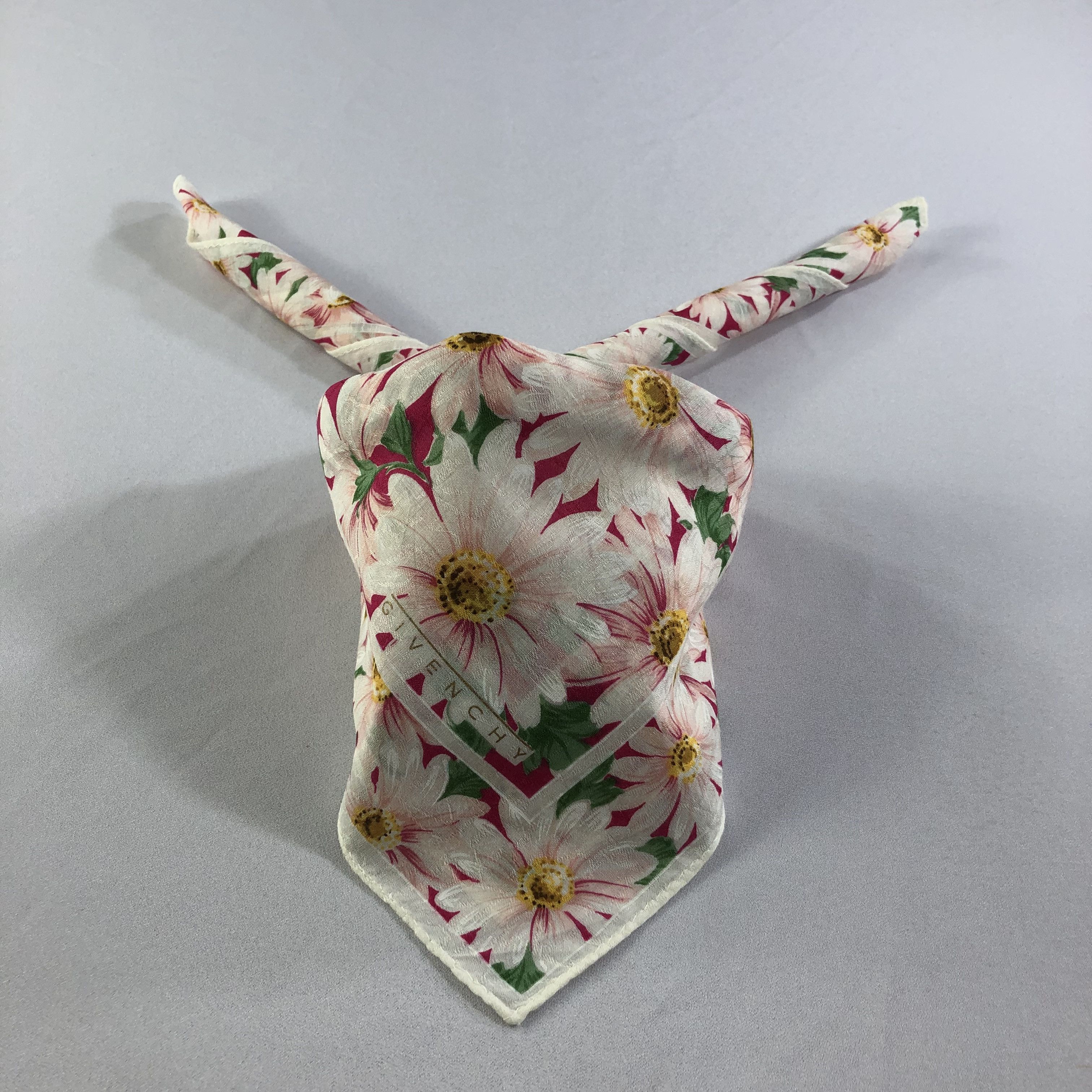 Vintage GiVENchY Floral Handkerchief Neckerchief Bandana H1953 Size ONE SIZE - 1 Thumbnail
