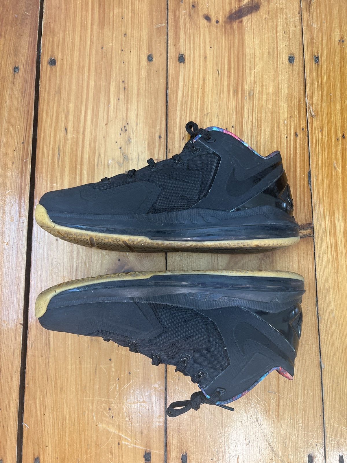 Nike Nike LeBron 11 Low Black Gum, Size 11 Men’s Size US 11 / EU 44 - 2 Thumbnail
