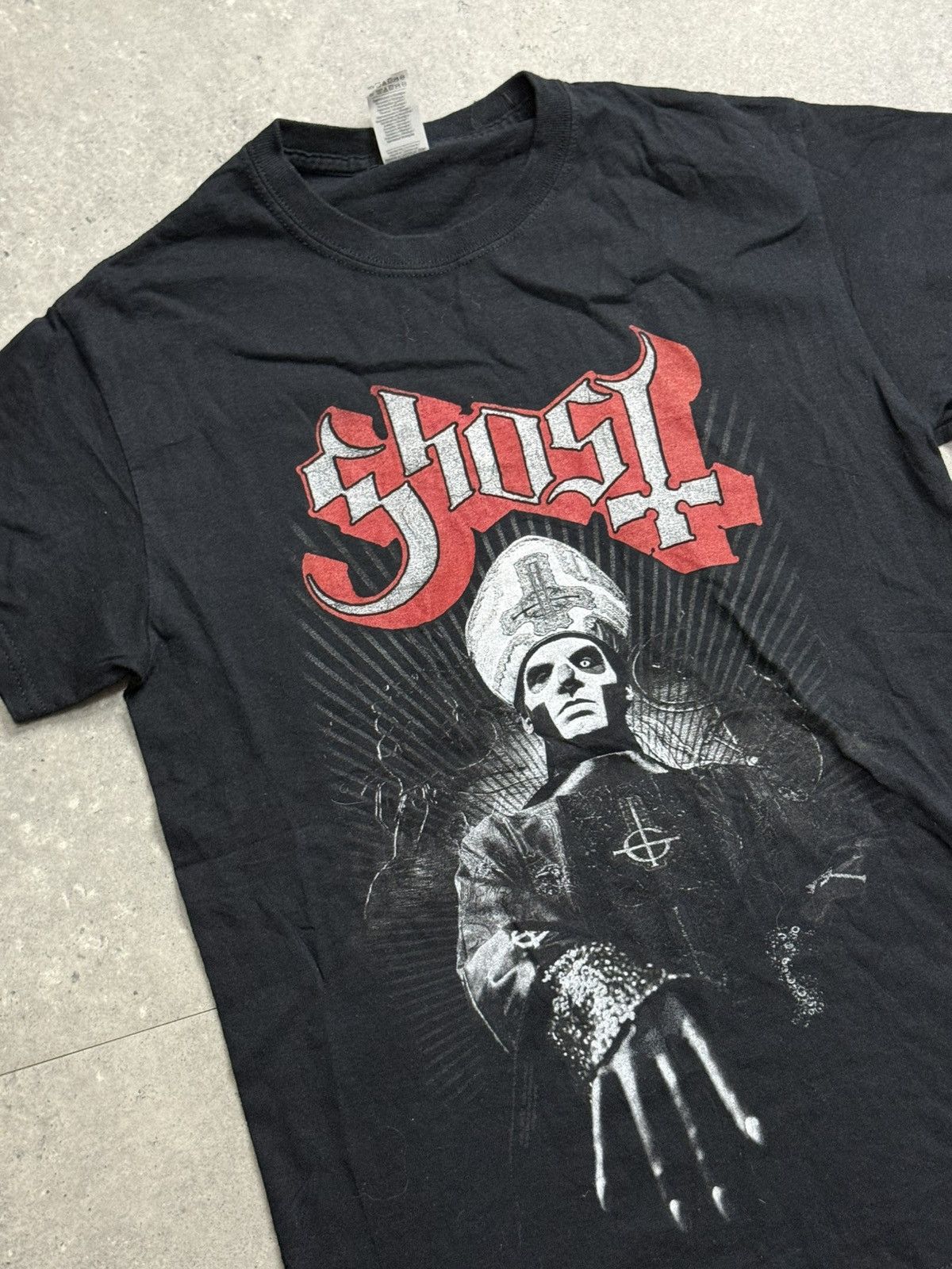 Gildan Ghost Papa Emeritus Black Band Tee Graphic Shirt Size S Size US S / EU 44-46 / 1 - 2 Thumbnail