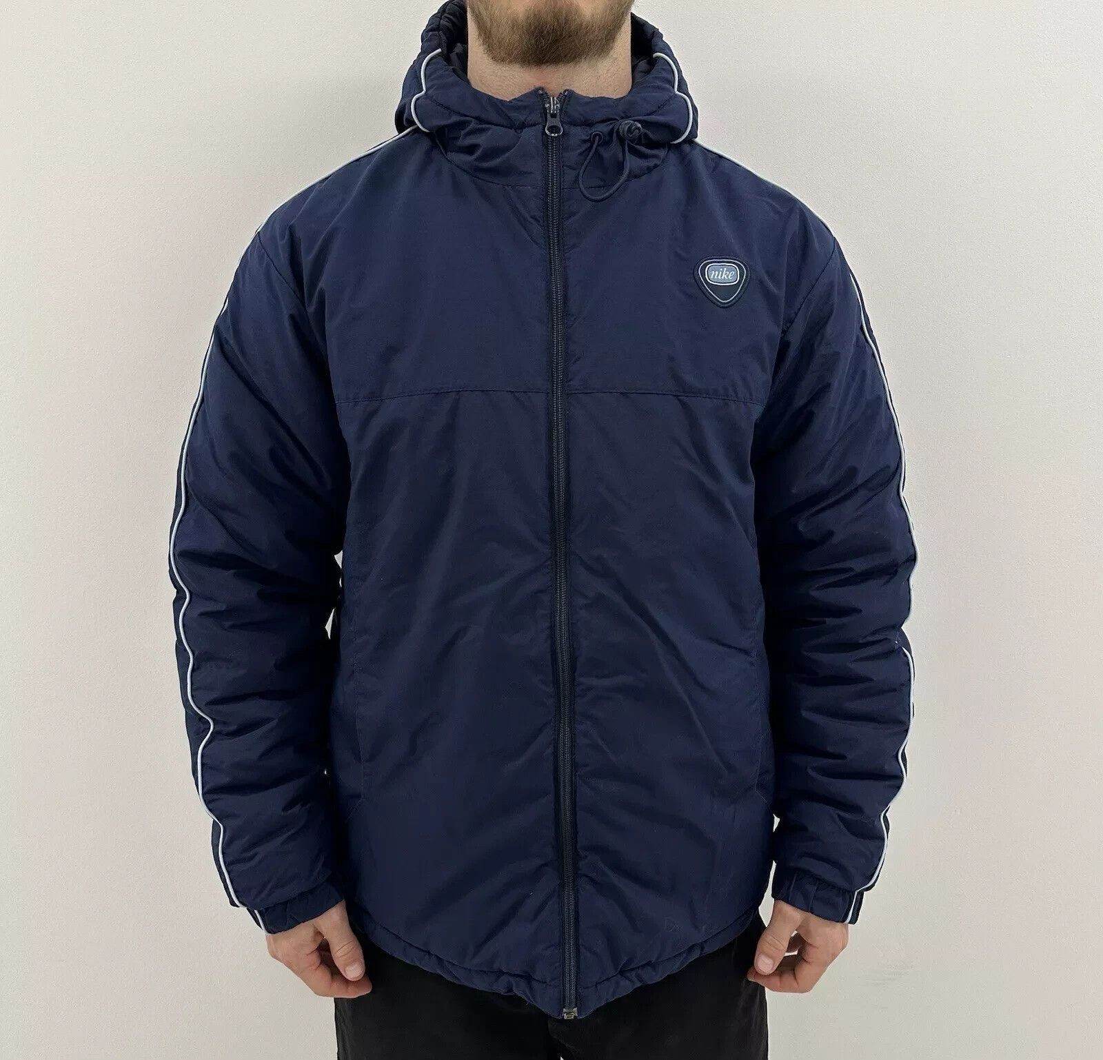 Nike VINTAGE Y2K 2000s NIKE JACKET BLUE LOGO WINTER PUFFER MENS Size US S / EU 44-46 / 1 - 1 Thumbnail