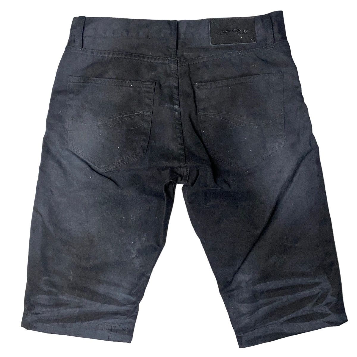 If Six Was Nine 2000's CavariA Distressed Studded Mudwash Shorts Size US 29 - 6 Thumbnail
