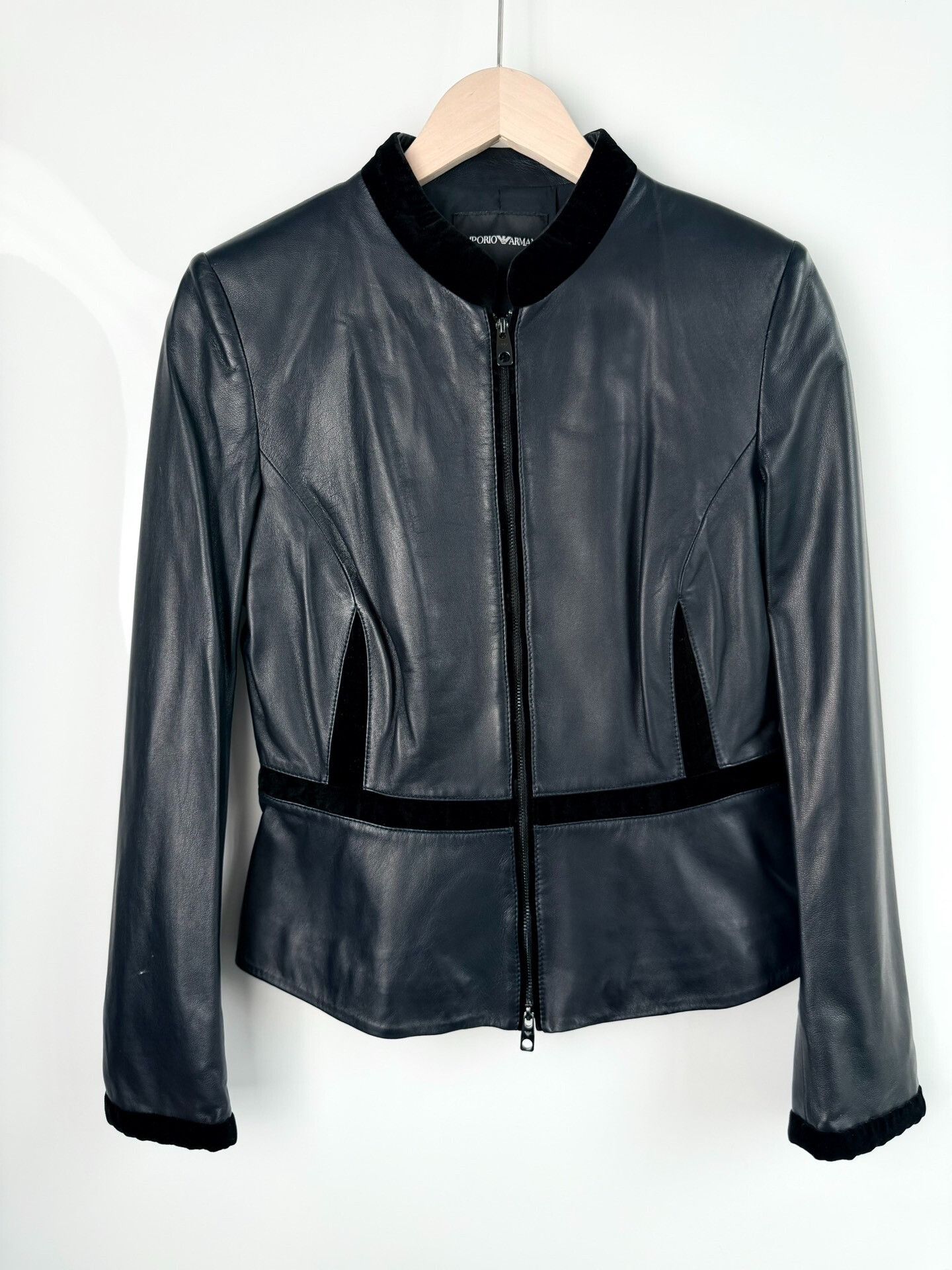 Emporio Armani Emporio Armani Black Leather Jacket it_44 Women Size M / US 6-8 / IT 42-44 - 1 Thumbnail