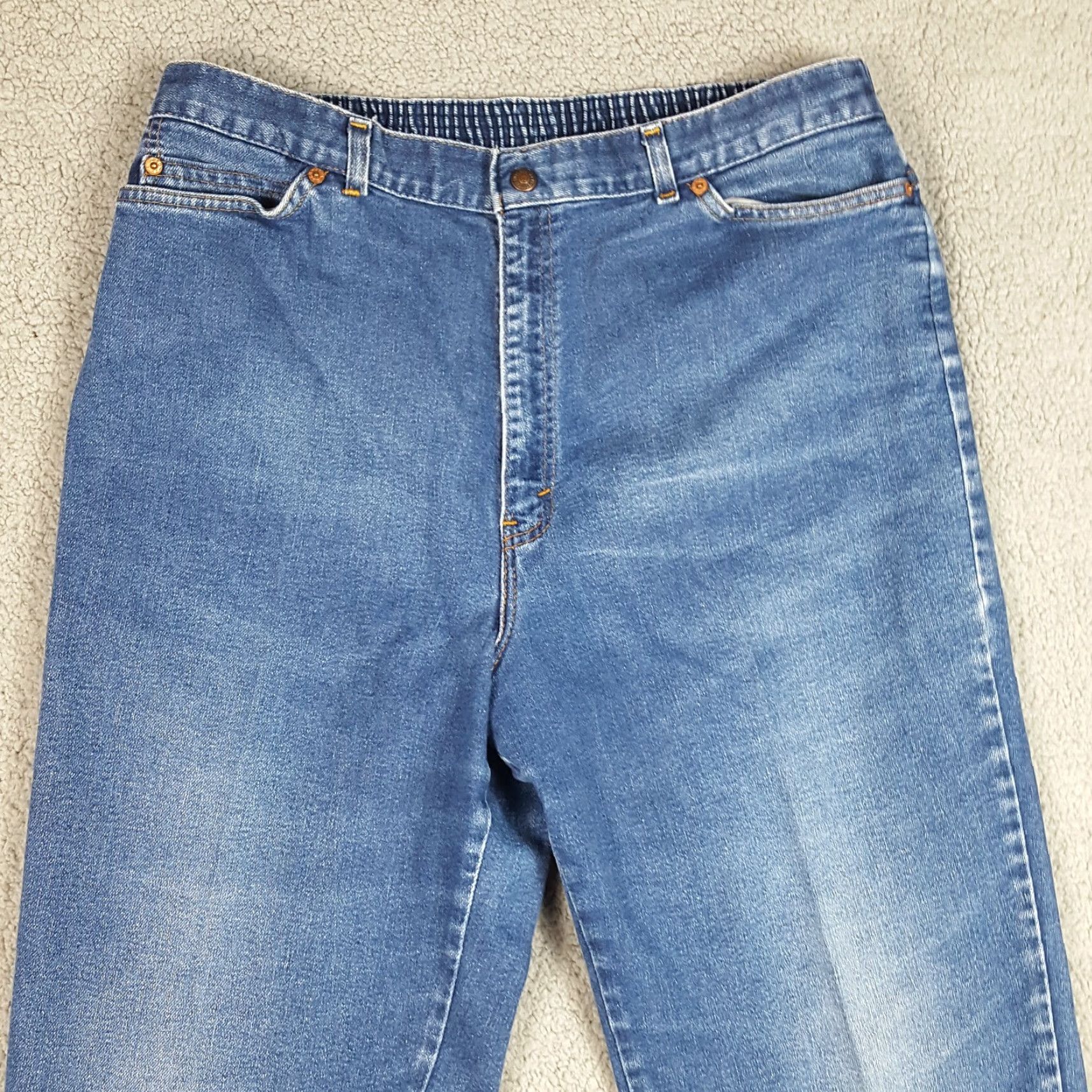 Levi's VINTAGE Levi's Jeans Tapered Fit Women's Size 36 Retro 80s Denim Blue High Waist Pockets Size 25" / US 0 / IT 36 - 2 Thumbnail